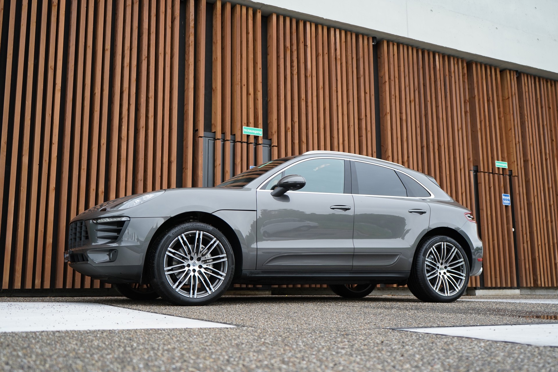 PORSCHE MACAN S PDK l 340 PS-image-9