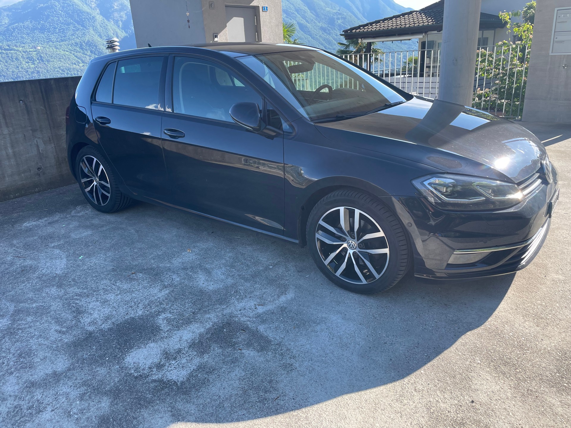 VW 2.0 TDI Highline DSG 4motion-image-4