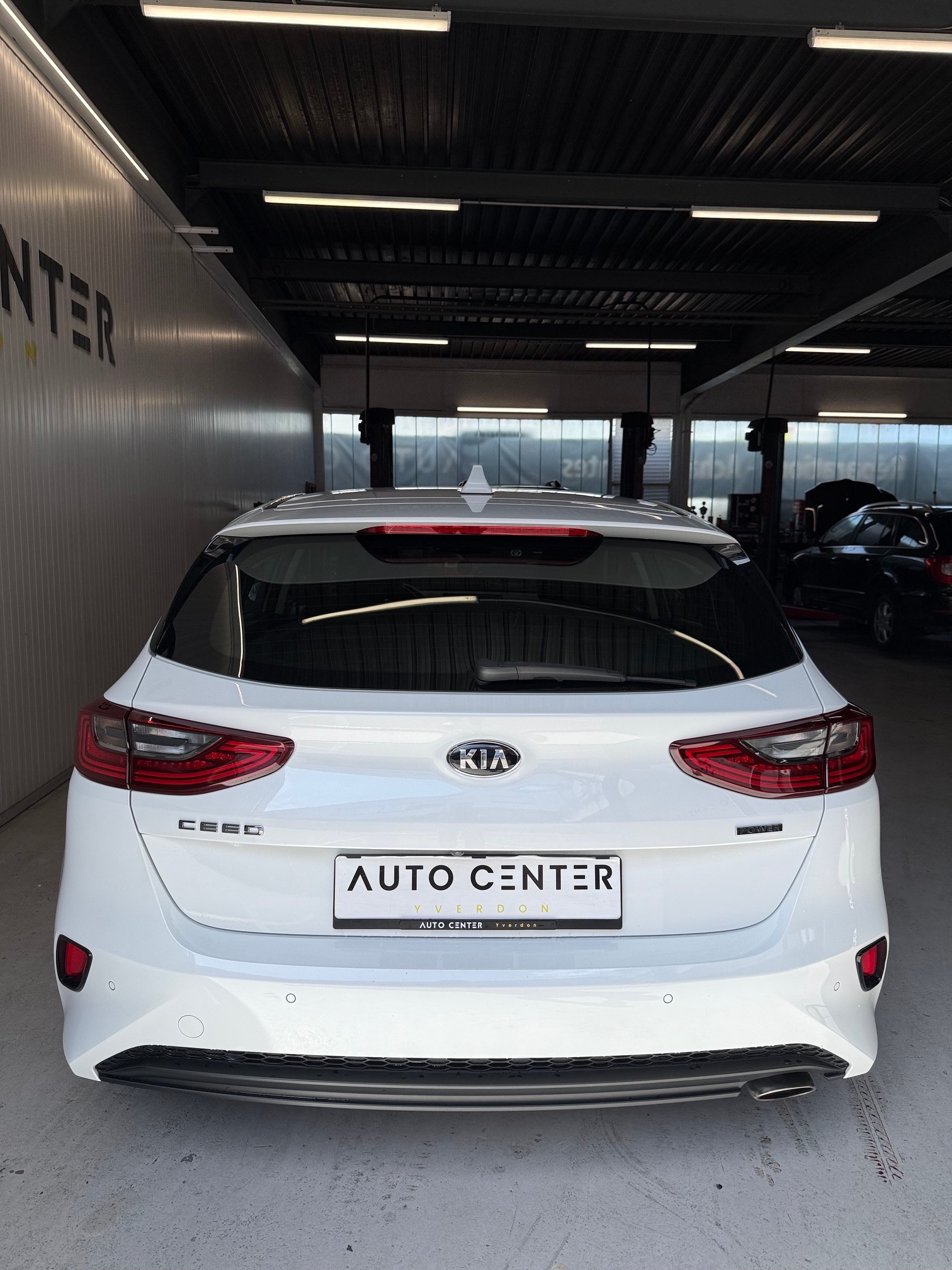 KIA Ceed 1.4 T-GDi Power DCT-image-3