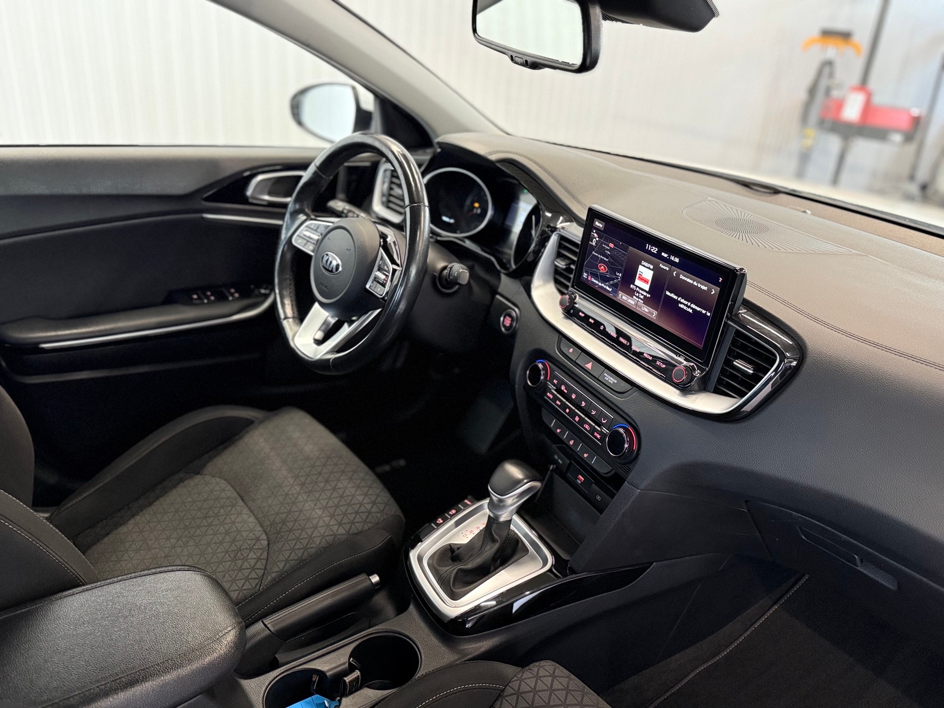 KIA Ceed 1.4 T-GDi Power DCT-image-8
