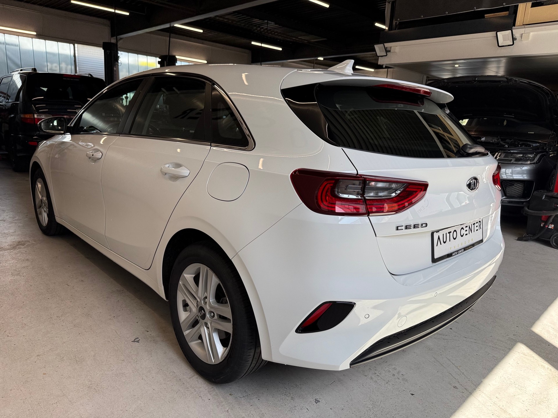 KIA Ceed 1.4 T-GDi Power DCT-image-5