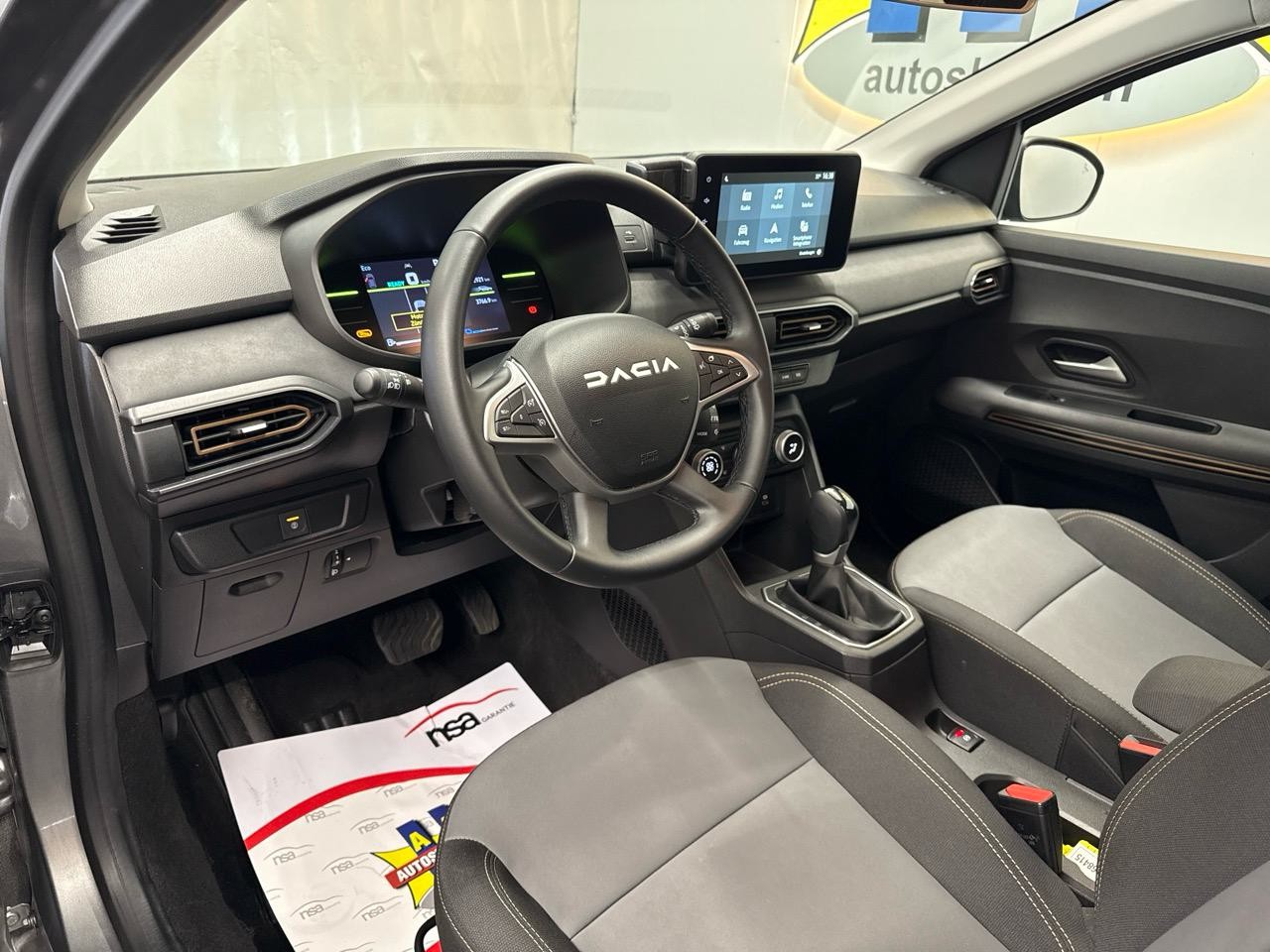 DACIA Jogger HEV 140 Extreme+-showroom-element-2