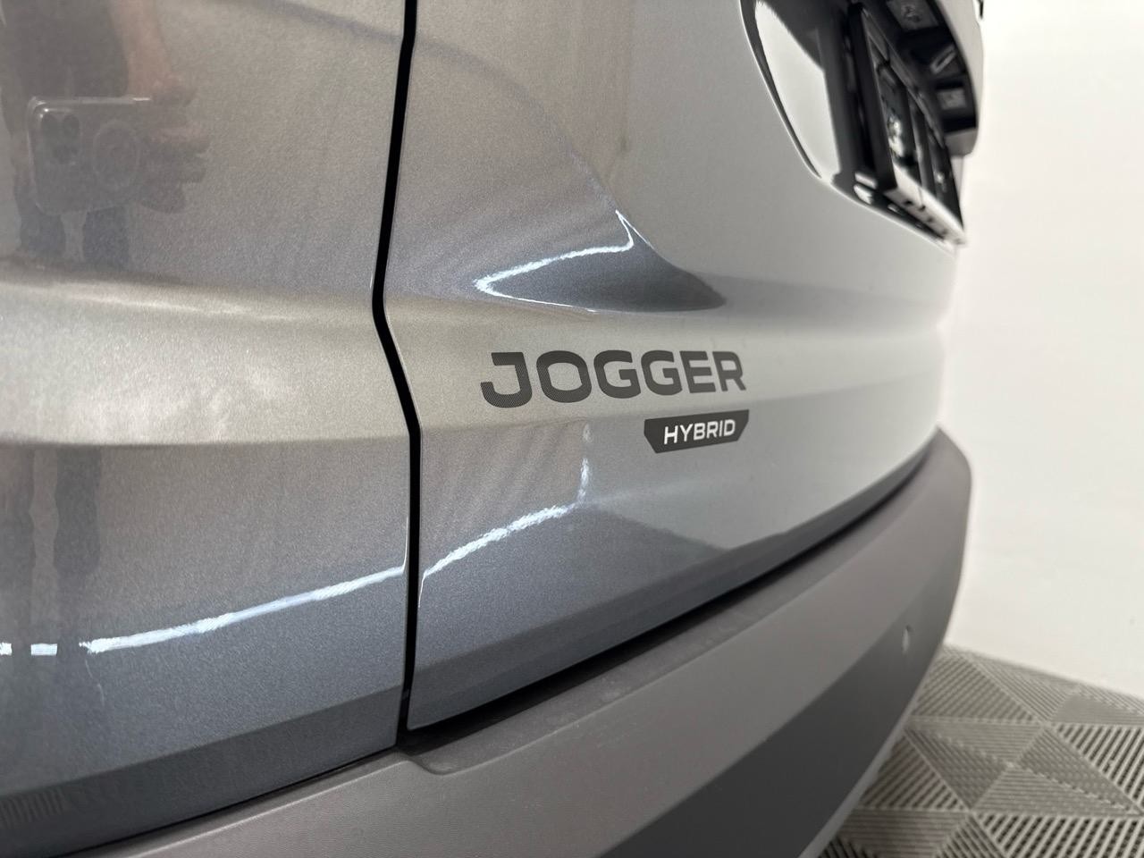 DACIA Jogger HEV 140 Extreme+-image-13
