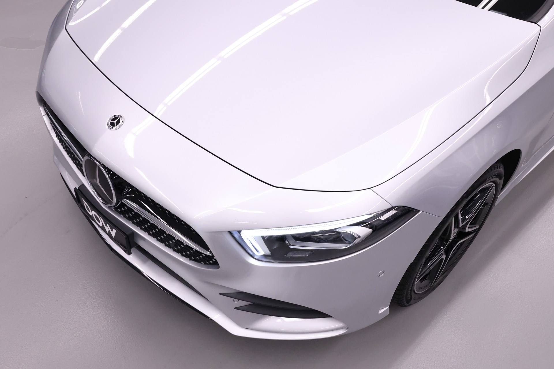 MERCEDES-BENZ A 250 e AMG Line-image-4