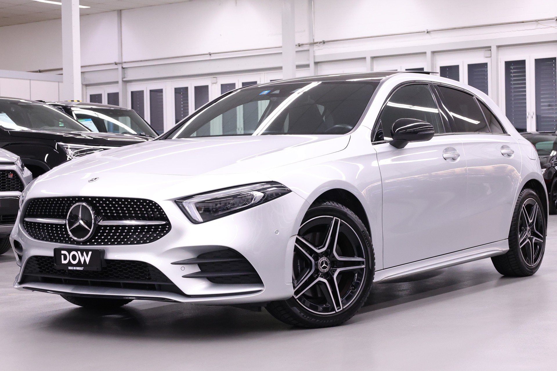 MERCEDES-BENZ A 250 e AMG Line