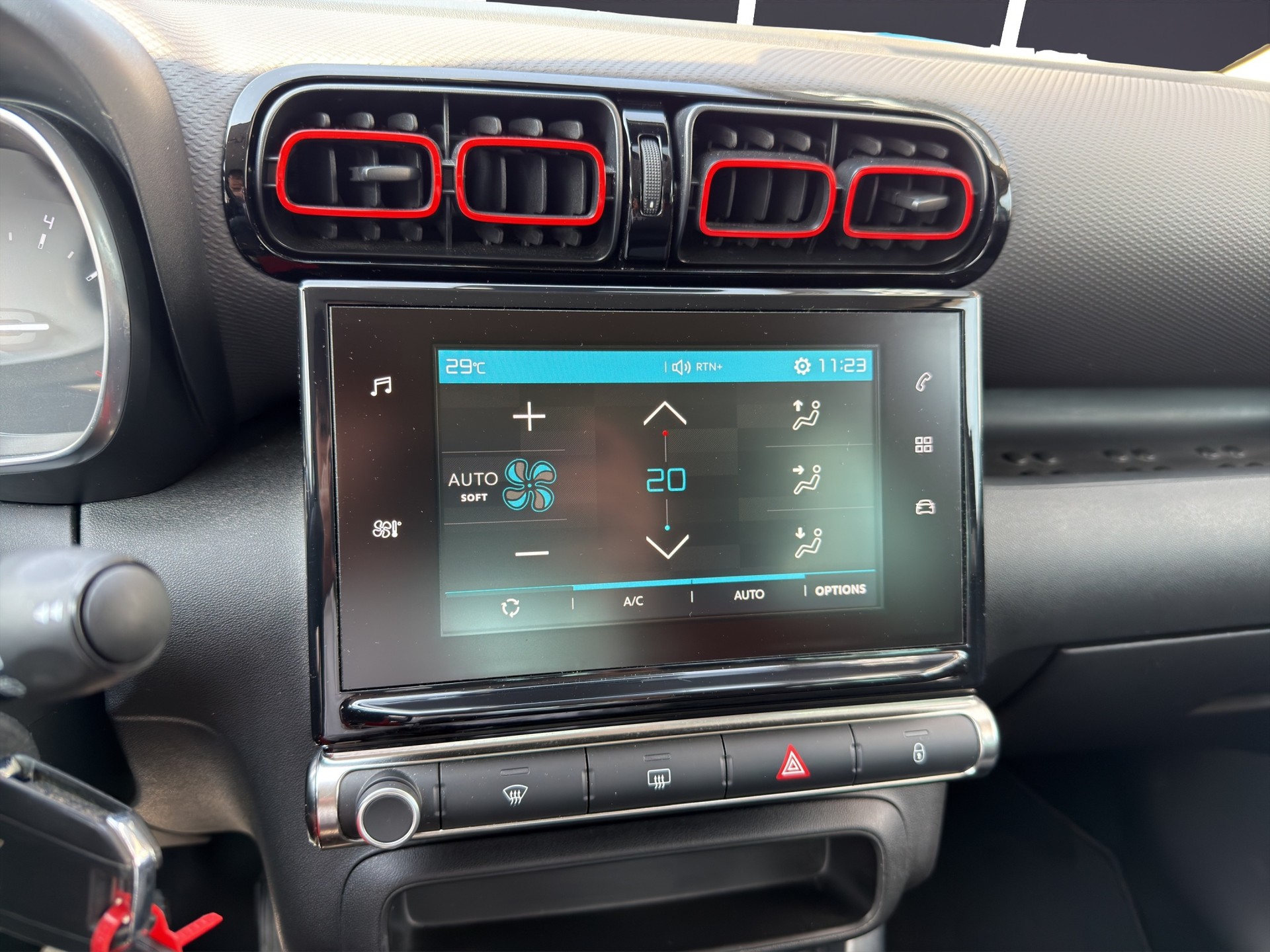 CITROEN C3 Aircross 1.2 Feel-image-9