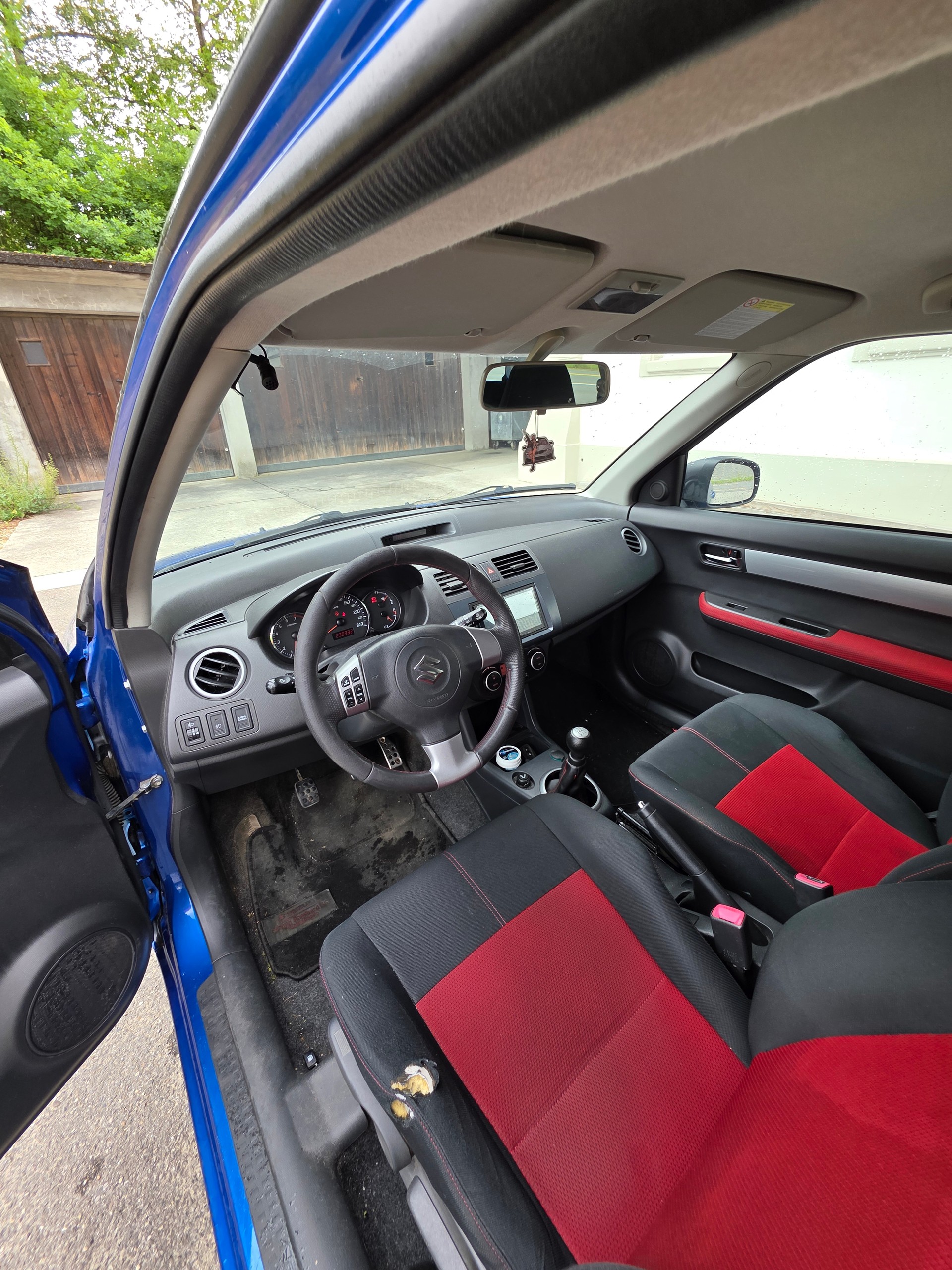 SUZUKI Swift 1.6i 16V Sport-image-5