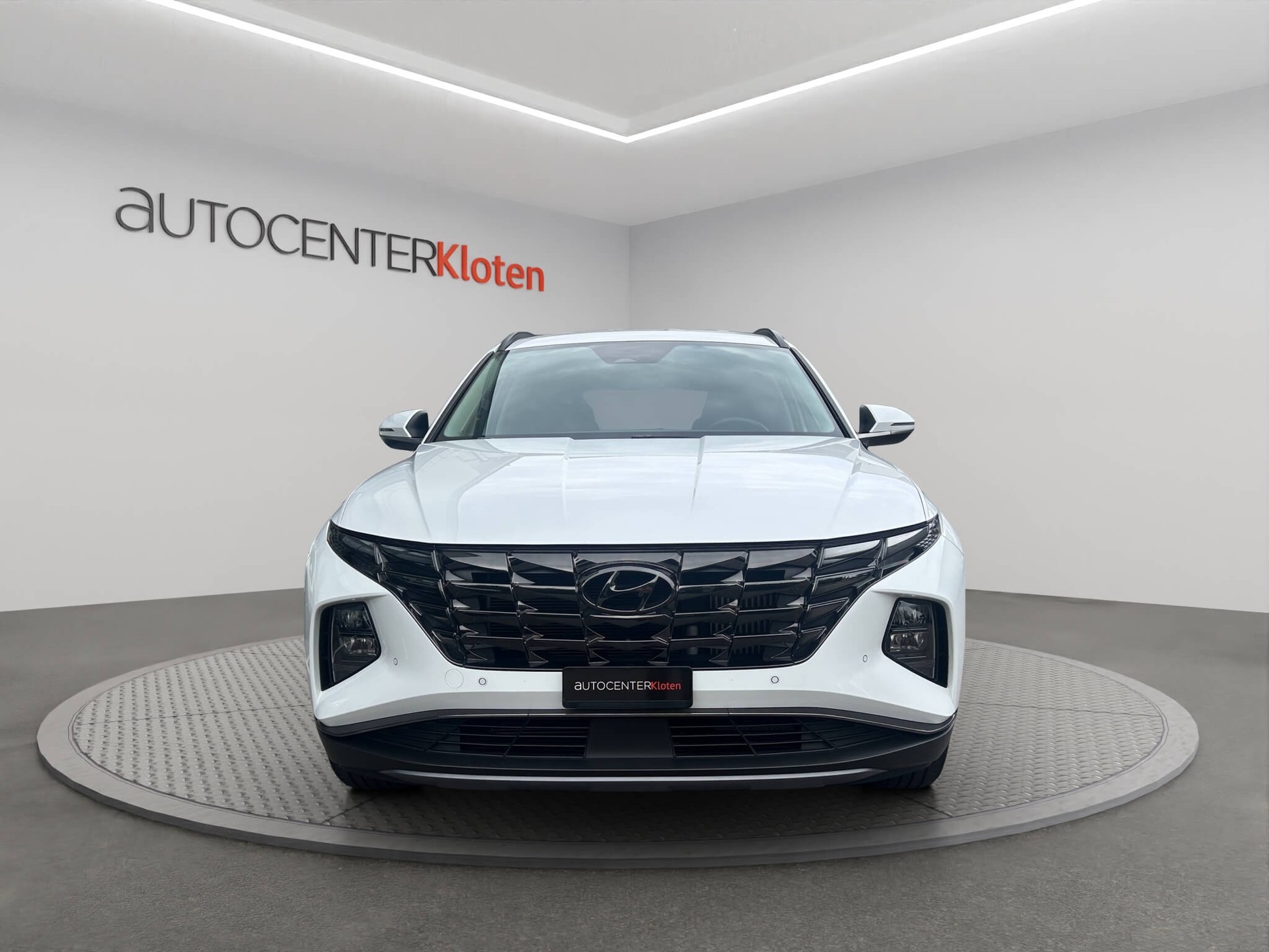 HYUNDAI Tucson 1.6 T-GDi Amplia 4WD-image-1
