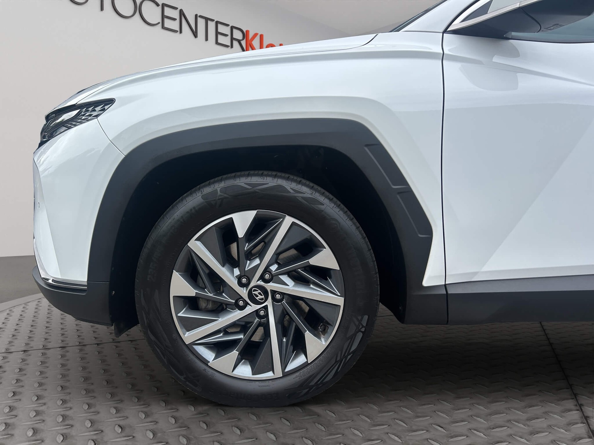 HYUNDAI Tucson 1.6 T-GDi Amplia 4WD-image-5