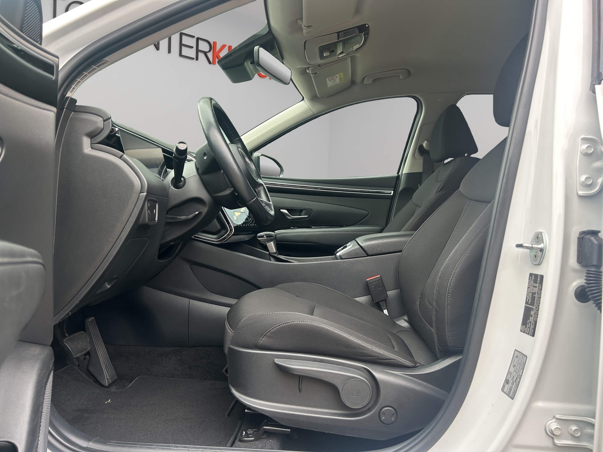 HYUNDAI Tucson 1.6 T-GDi Amplia 4WD-image-6