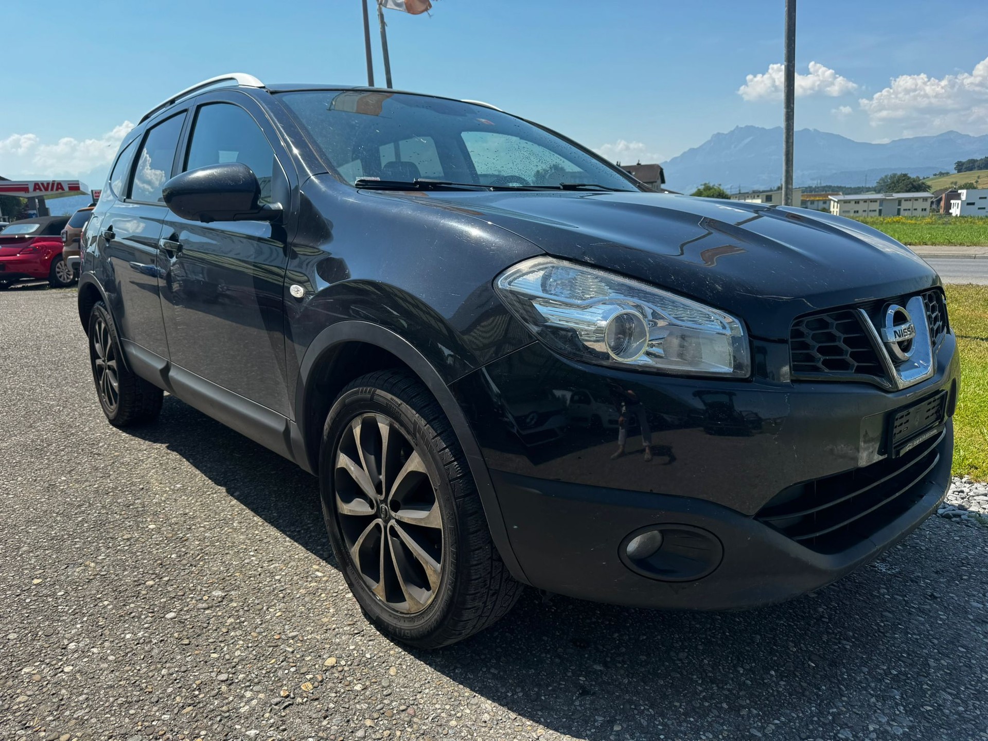 NISSAN +2-image-2
