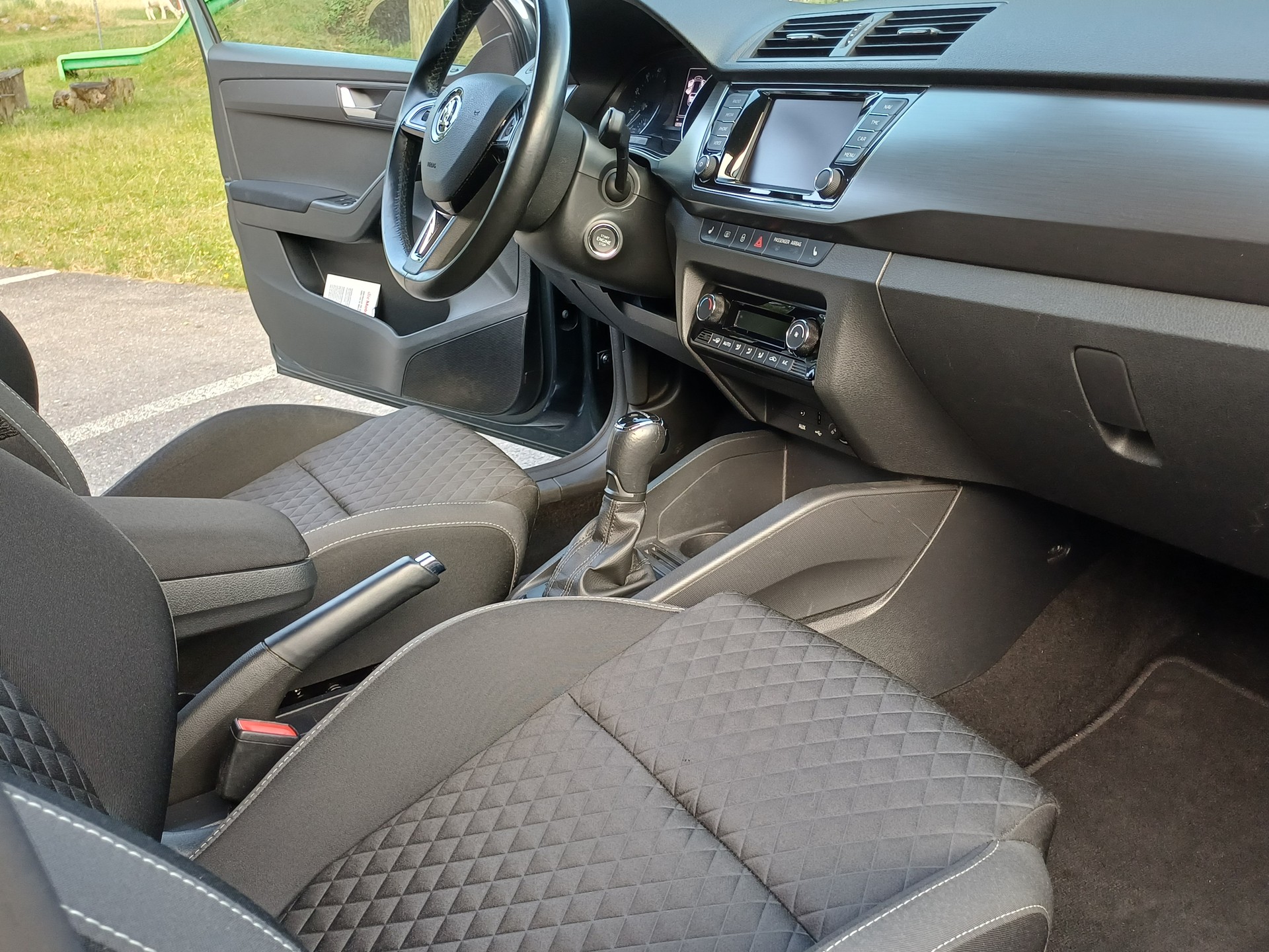 SKODA 1.0 TSI Monte Carlo DSG-image-3