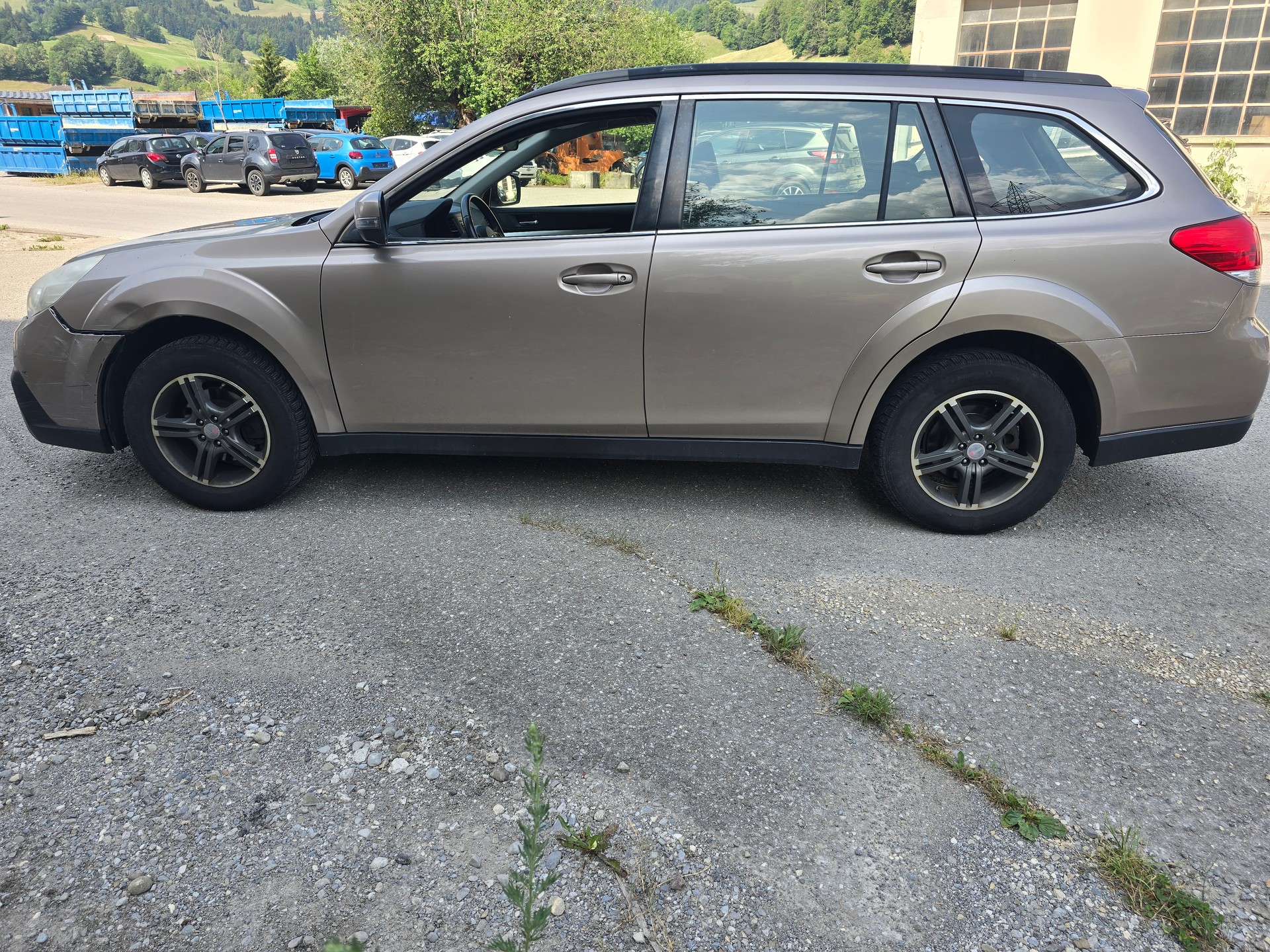 SUBARU Outback 2.5i Swiss Classic AWD Lineartronic-image-2