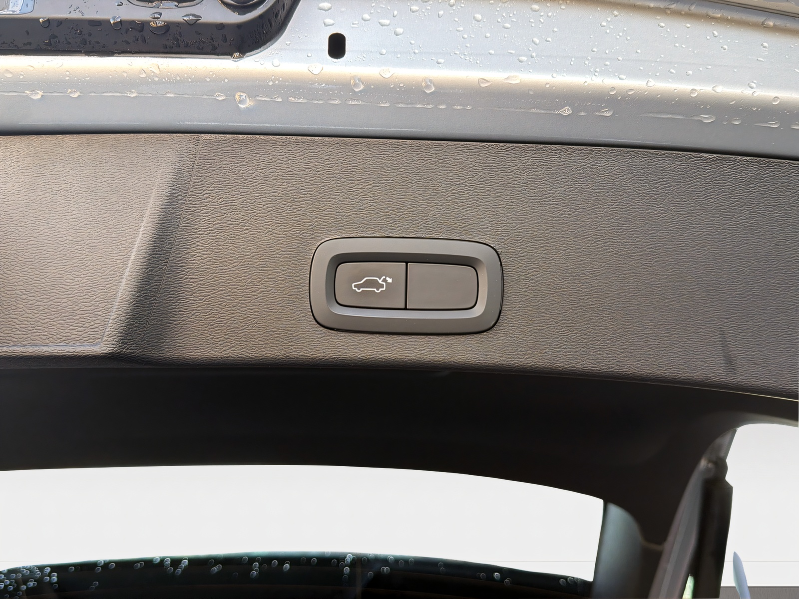VOLVO XC40 2.0 T4 Momentum-image-20