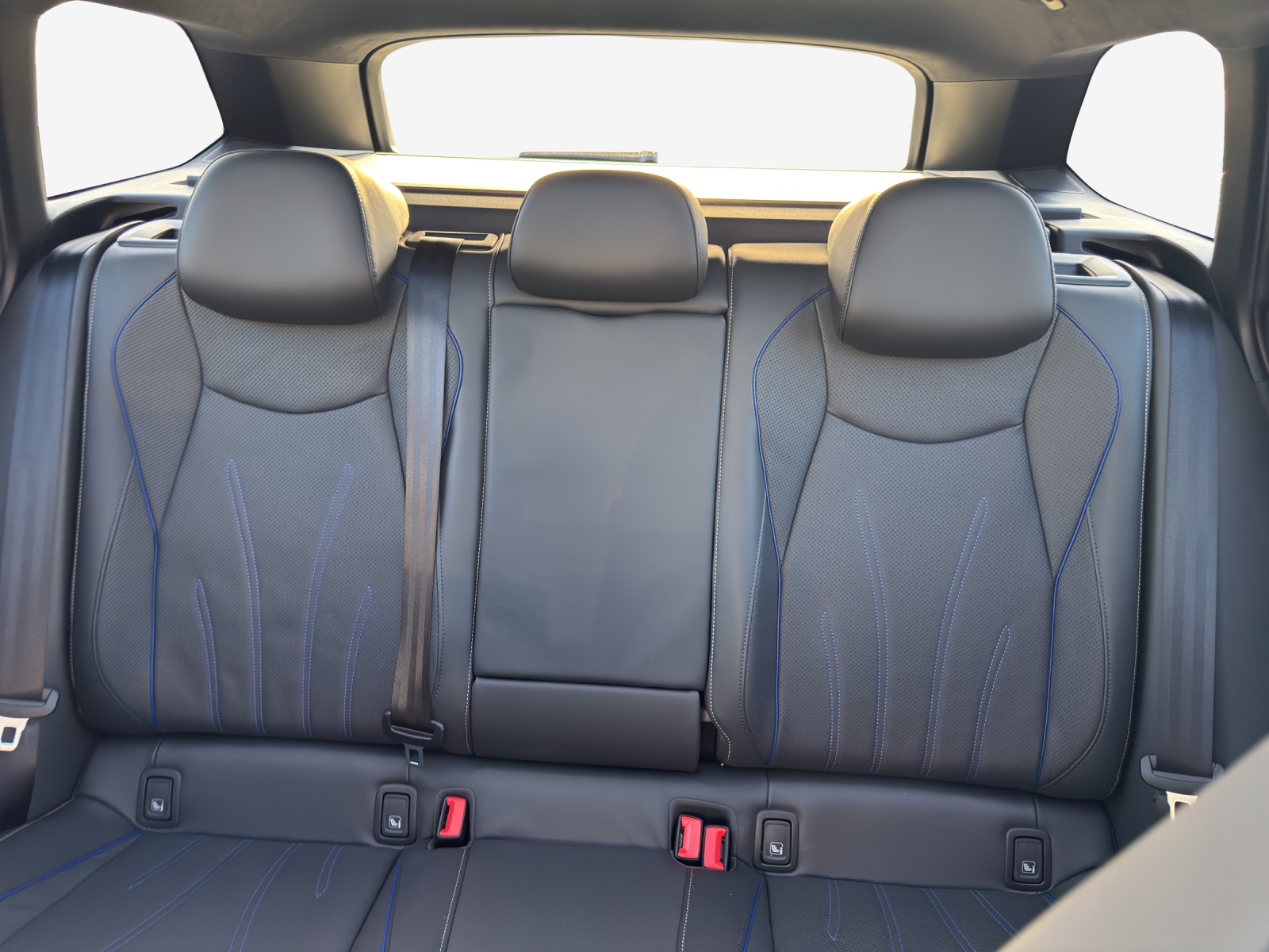 VW Passat Variant 2.0 TDI evo R-Line 4 Motion DSG-image-10