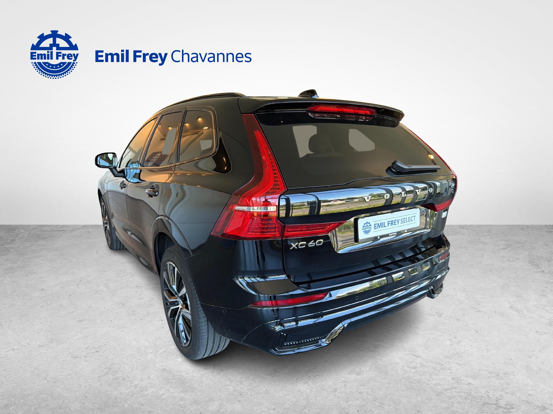 VOLVO XC60 2.0 T8 TE Ultimate Dark eAWD-image-3