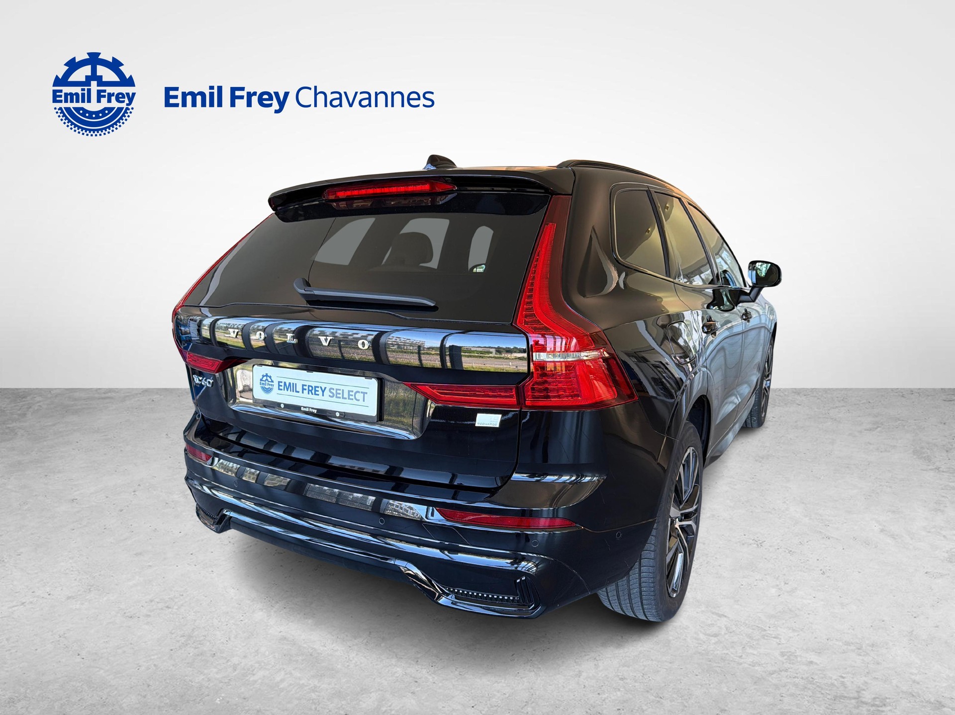 VOLVO XC60 2.0 T8 TE Ultimate Dark eAWD-image-2