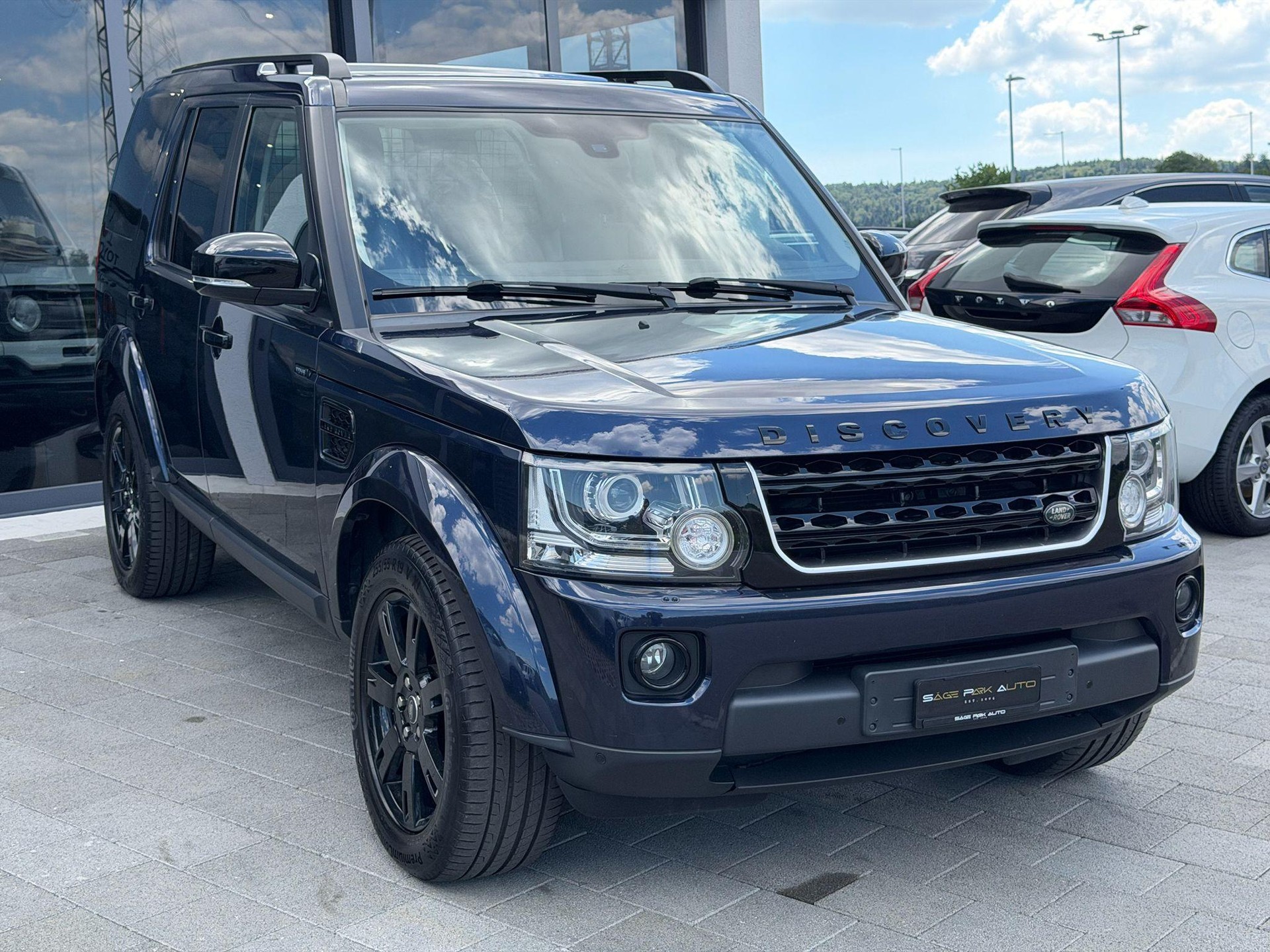 LAND ROVER Discovery 3.0 TDV6 210 HSE-image-1
