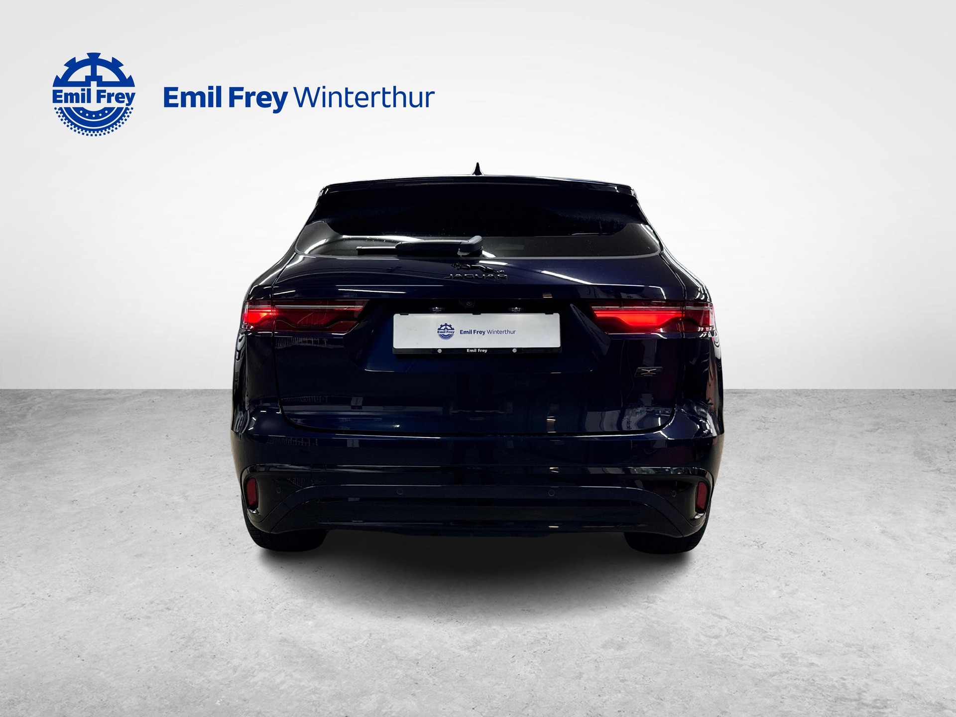 JAGUAR F-Pace 2.0 P400e R-Dynamic HSE 90th Anniversary Ed. AWD-image-3