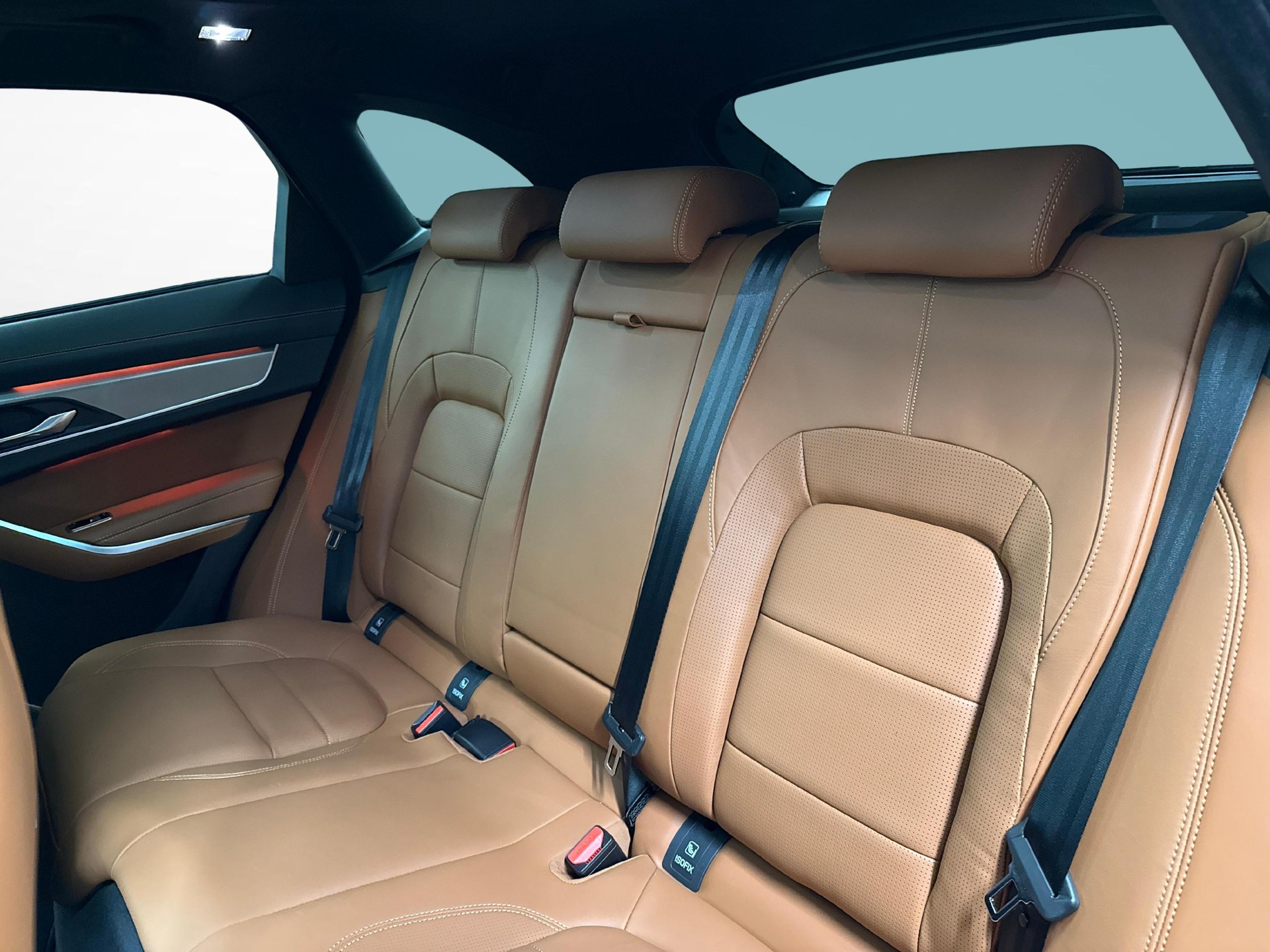 JAGUAR F-Pace 2.0 P400e R-Dynamic HSE 90th Anniversary Ed. AWD-image-10