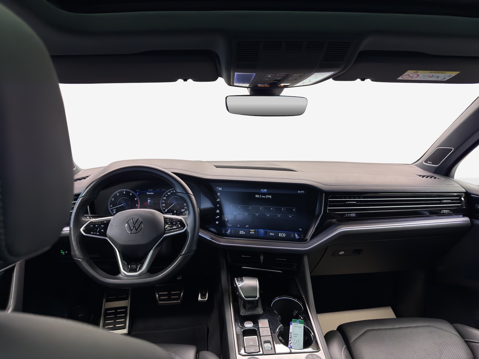 VW Touareg 3.0 TSI R-Line Tiptronic-image-8