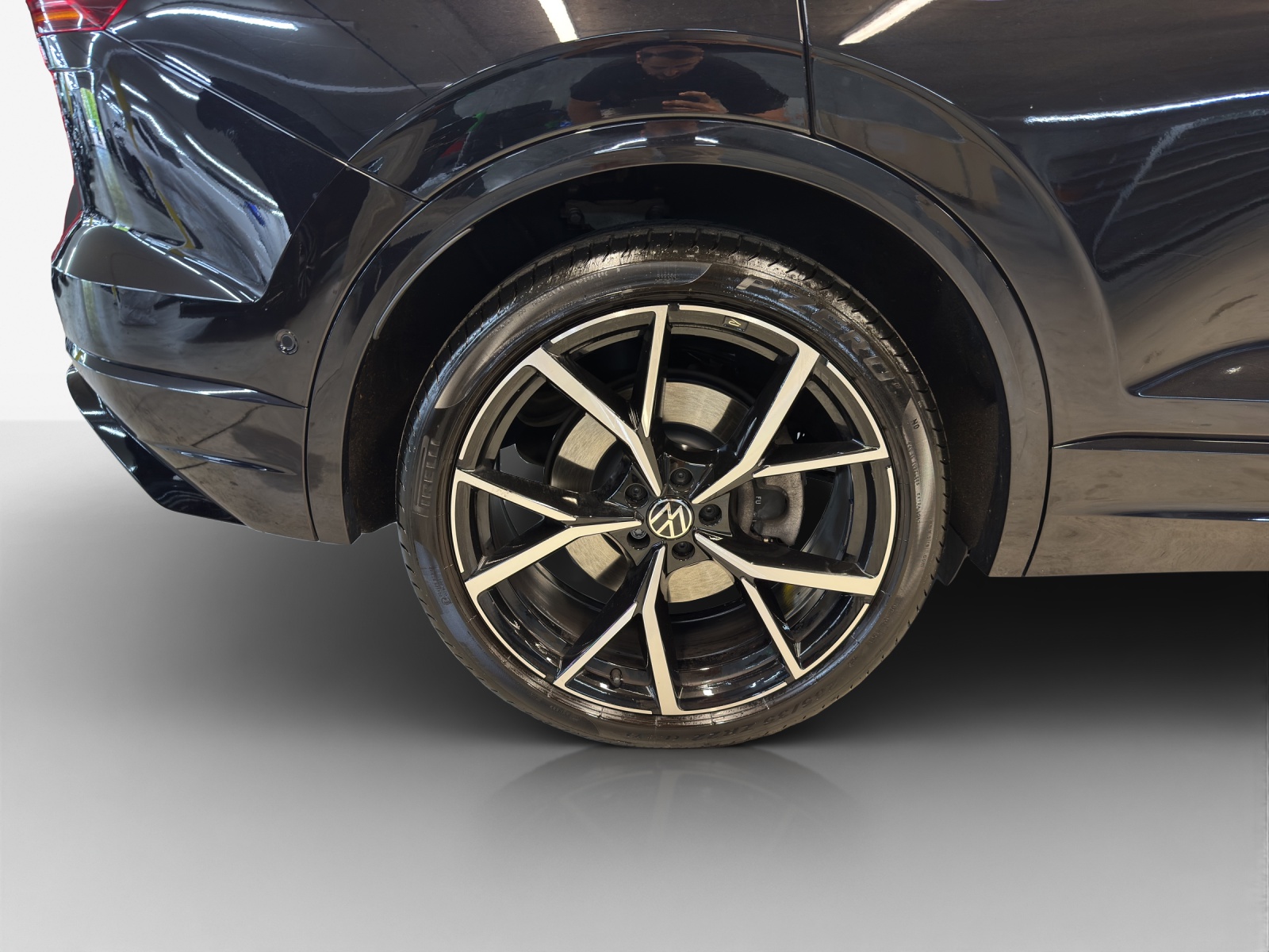 VW Touareg 3.0 TSI R-Line Tiptronic-image-13