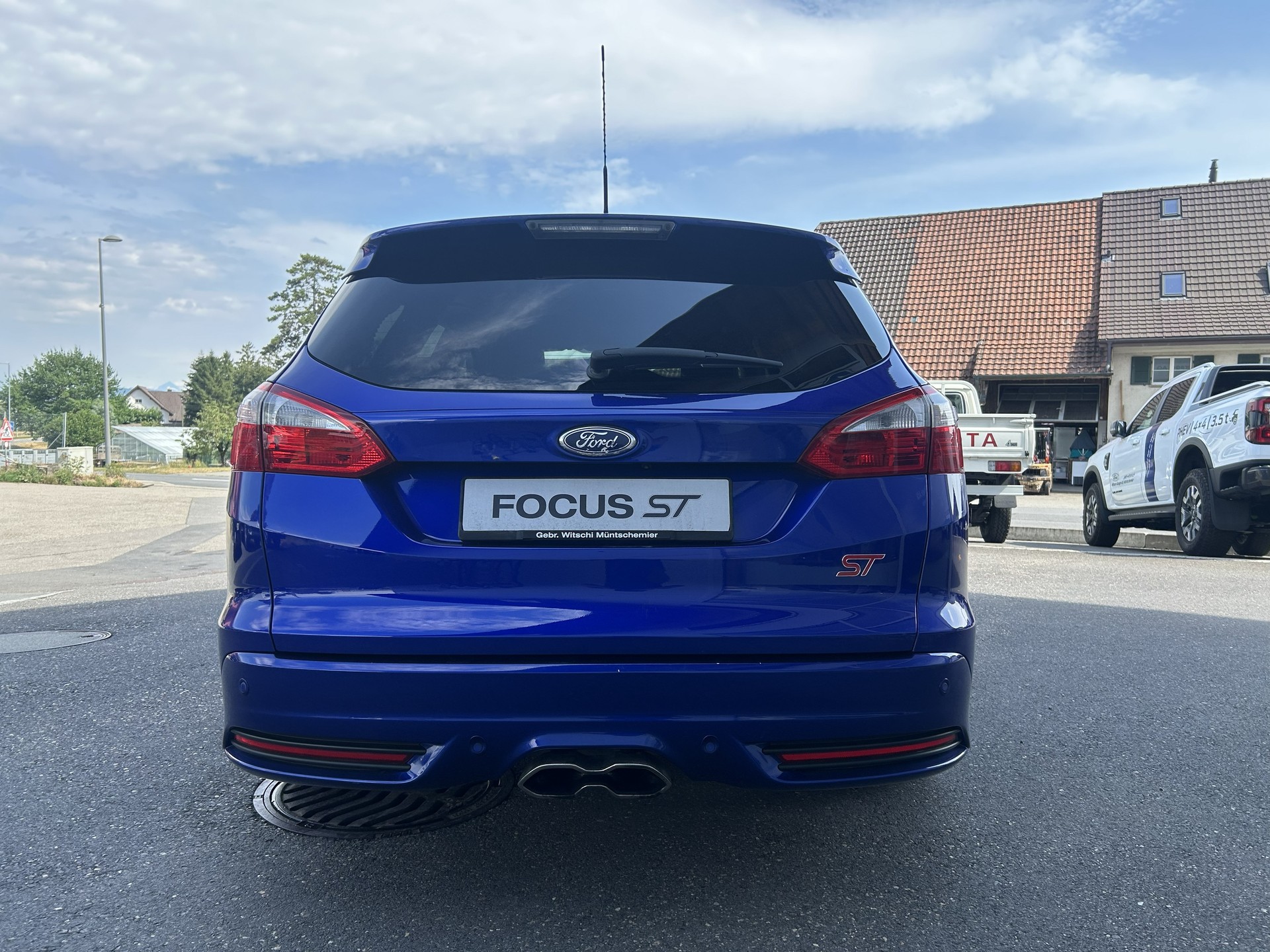 FORD Focus 2.0 SCTi ST-3-image-2