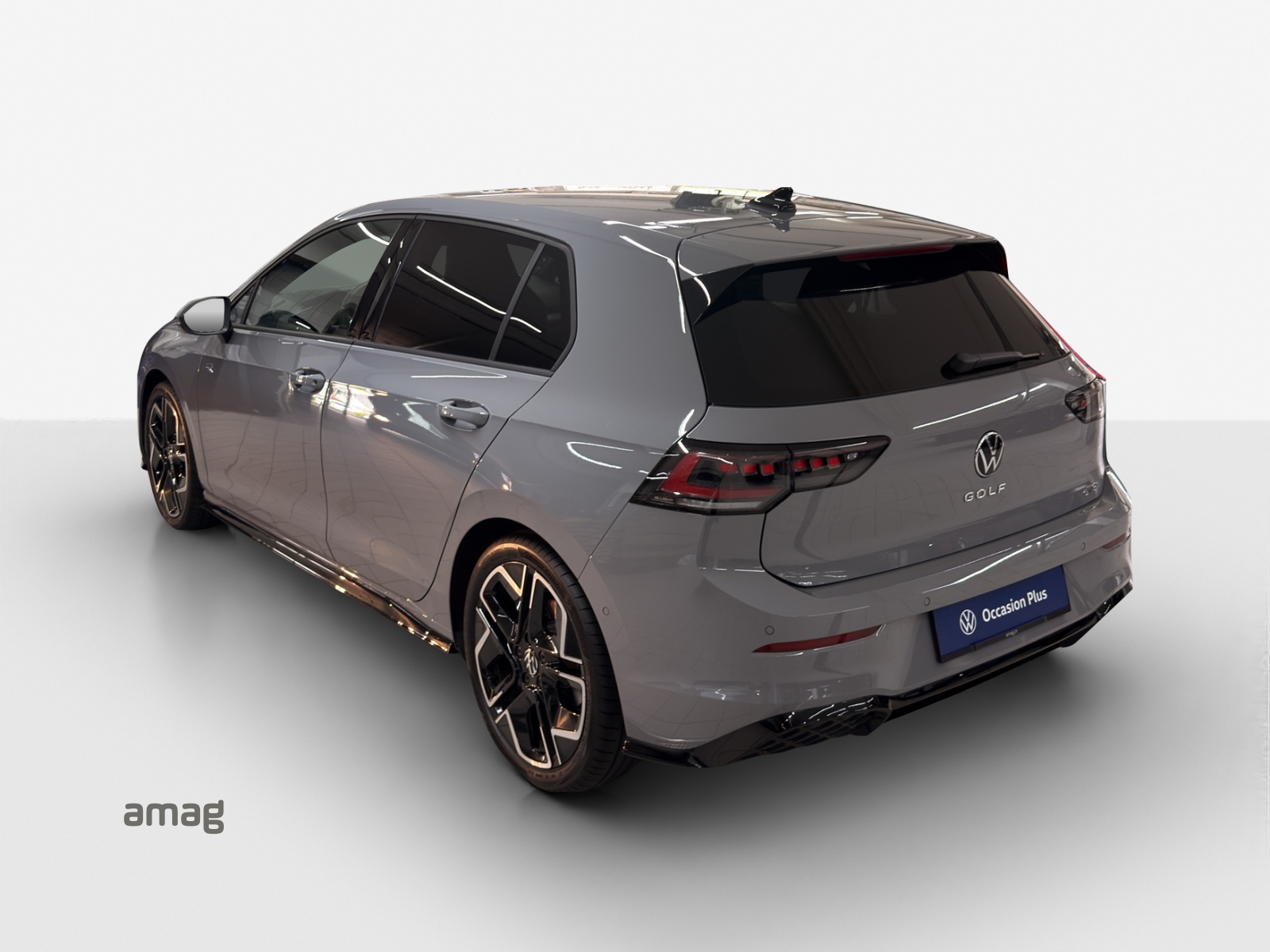 VW Golf 1.5 e TSI mHEV R-Line DSG-image-2