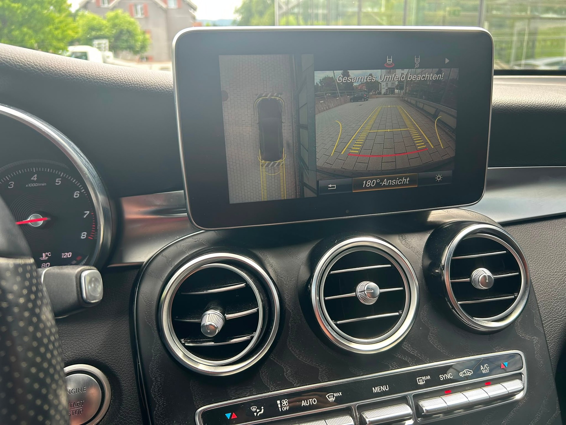 MERCEDES-BENZ GLC Coupé 250 AMG Line 4Matic 9G-Tronic-image-13