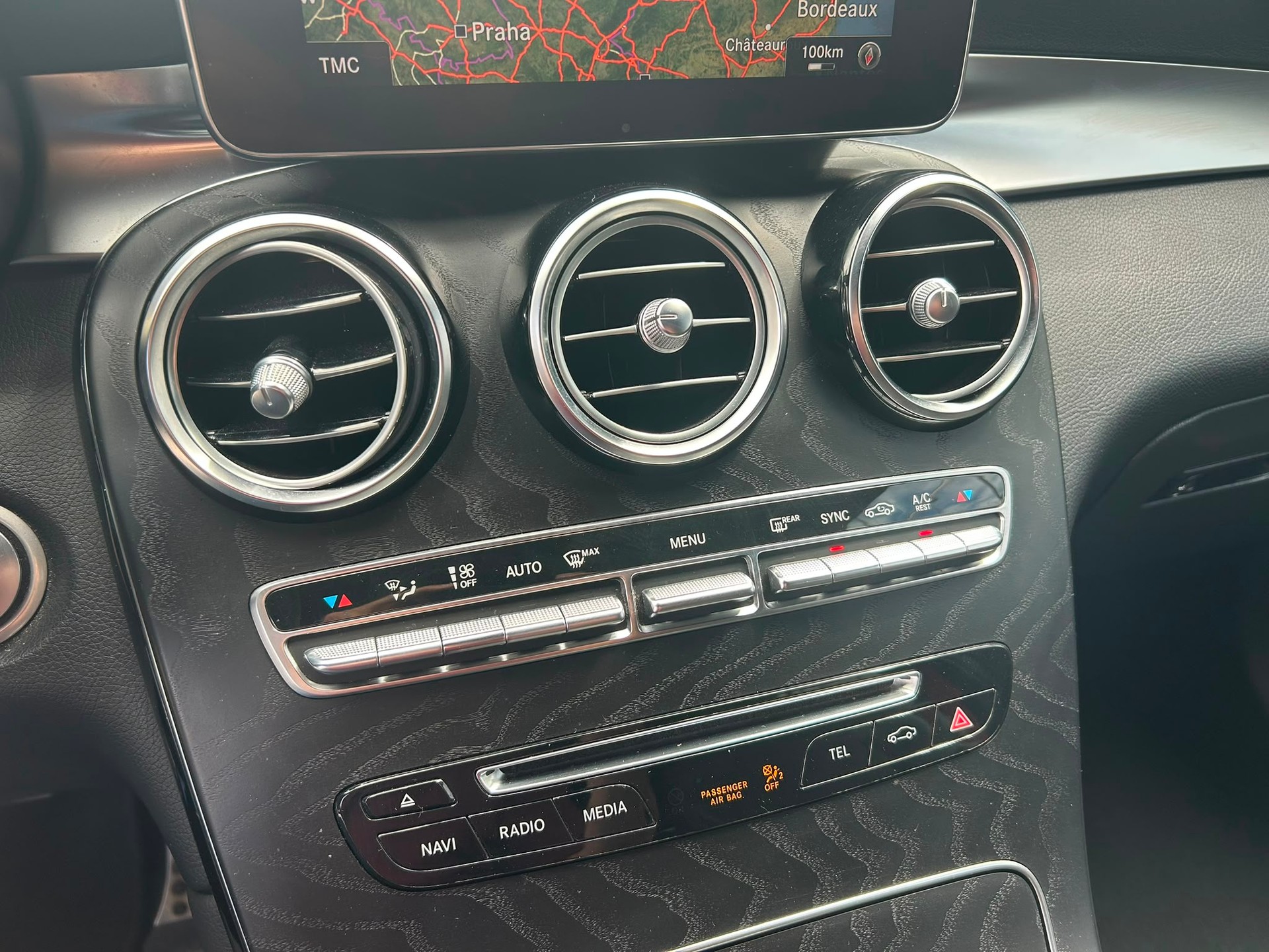 MERCEDES-BENZ GLC Coupé 250 AMG Line 4Matic 9G-Tronic-image-11