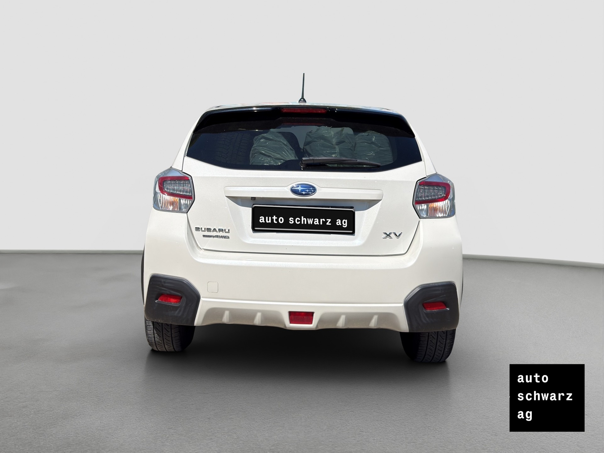 SUBARU XV 2.0 Swiss Two AWD CVT-image-5