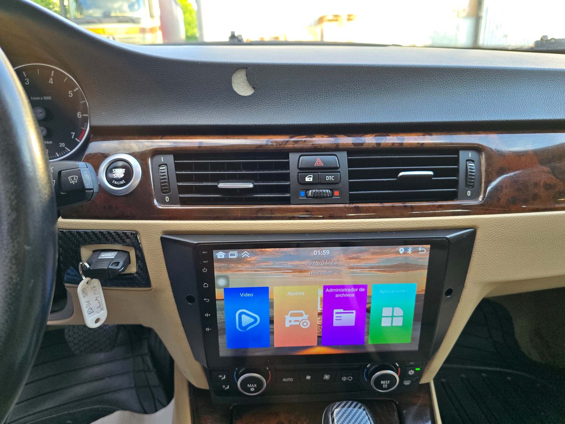 BMW 320i Access Steptronic-image-23