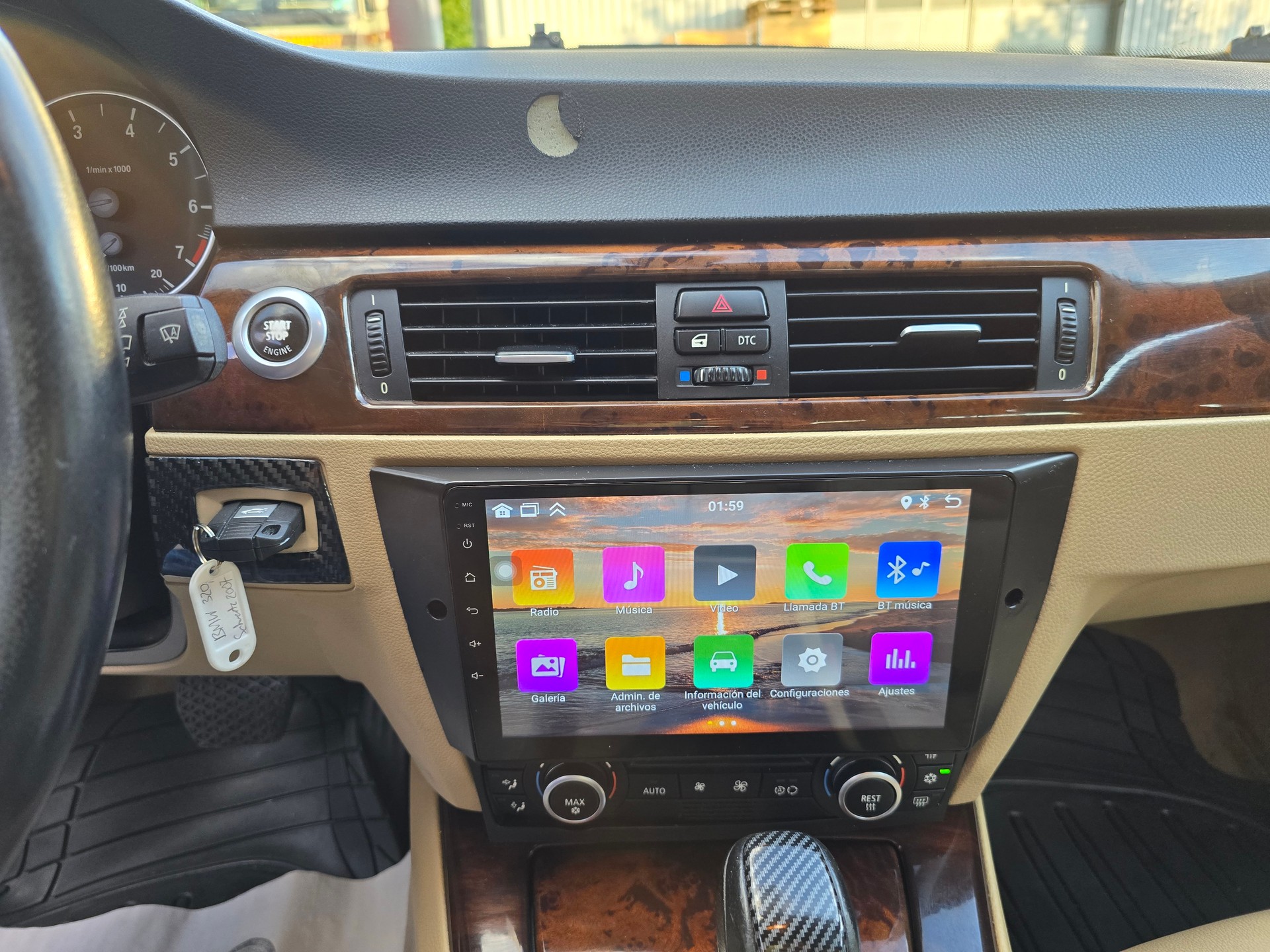 BMW 320i Access Steptronic-image-24
