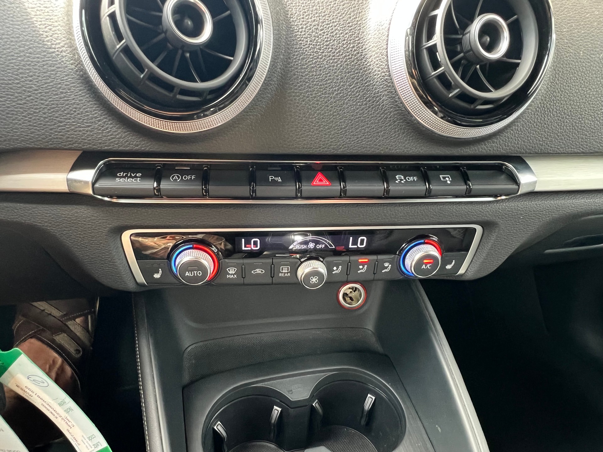 AUDI S3 Sportback 2.0 TFSI 4x4 S-tronic ABT 360 PS ** Leder * Navigation * frisch ab MFK* 1 Jahr Garantie möglich **-image-22