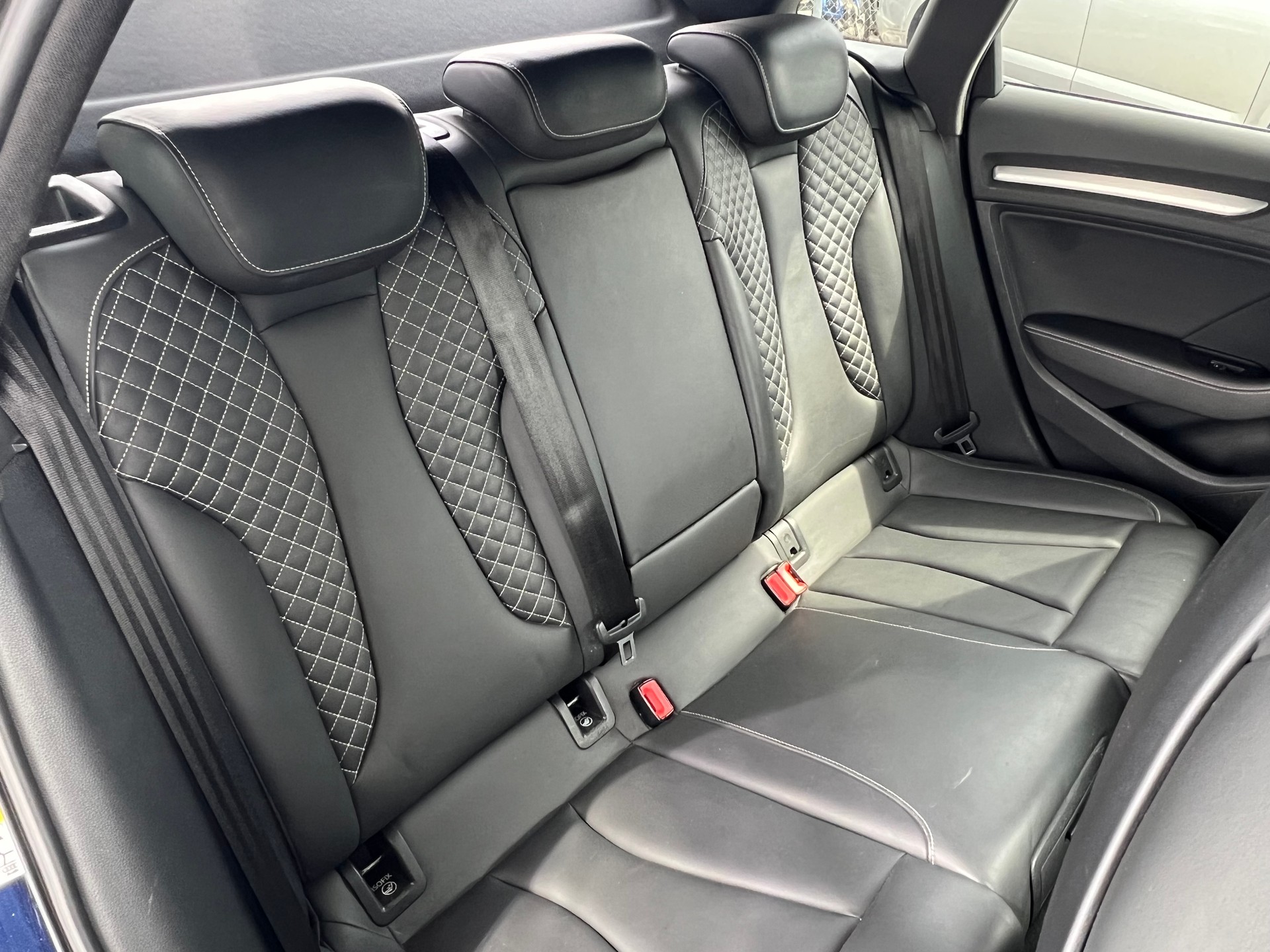 AUDI S3 Sportback 2.0 TFSI 4x4 S-tronic ABT 360 PS ** Leder * Navigation * frisch ab MFK* 1 Jahr Garantie möglich **-image-10