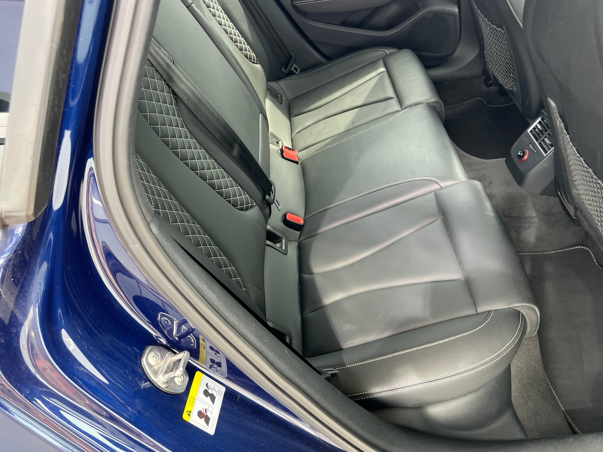AUDI S3 Sportback 2.0 TFSI 4x4 S-tronic ABT 360 PS ** Leder * Navigation * frisch ab MFK* 1 Jahr Garantie möglich **-image-9