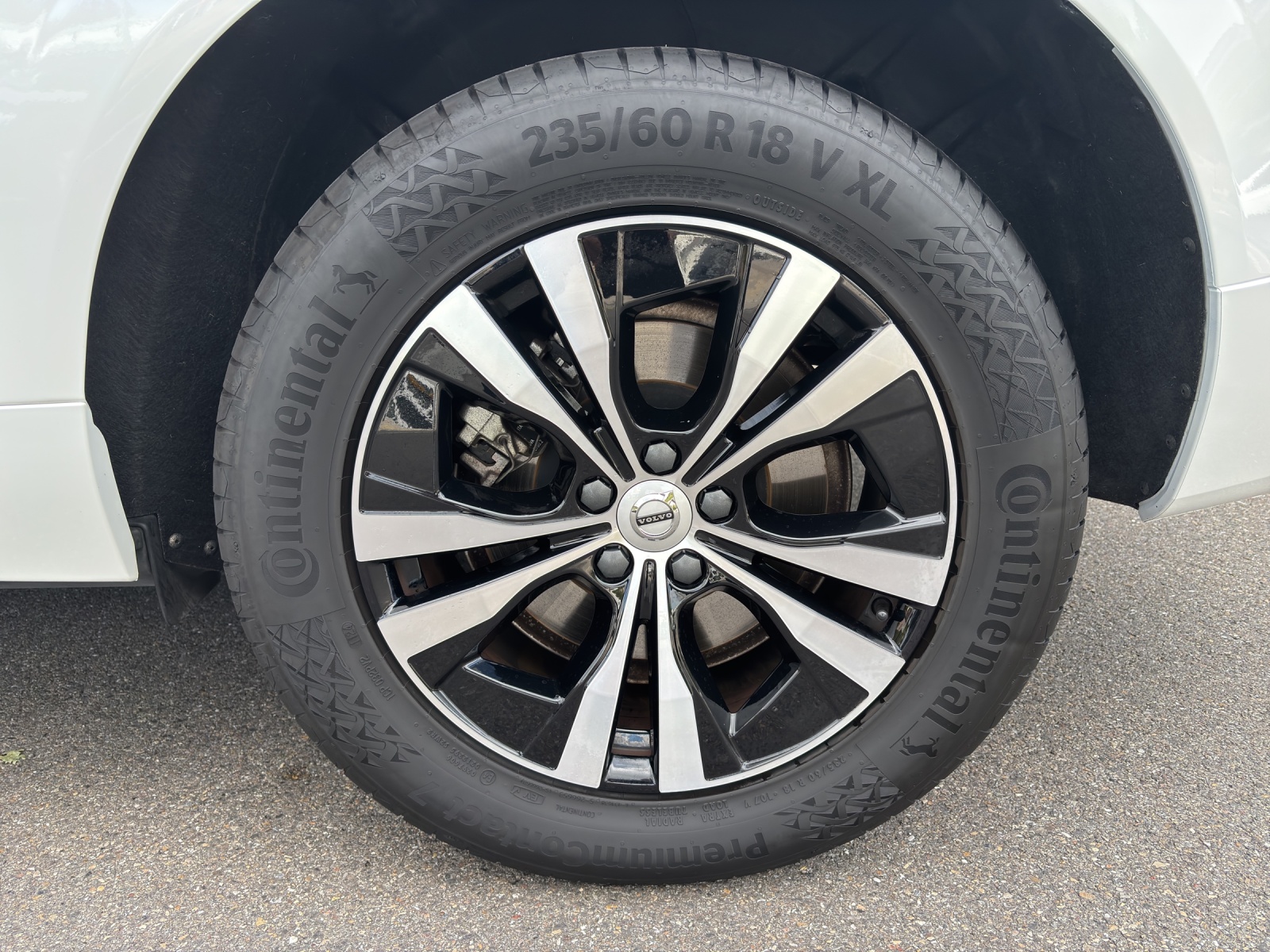 VOLVO XC60 2.0 T6 TE Core eAWD-image-15