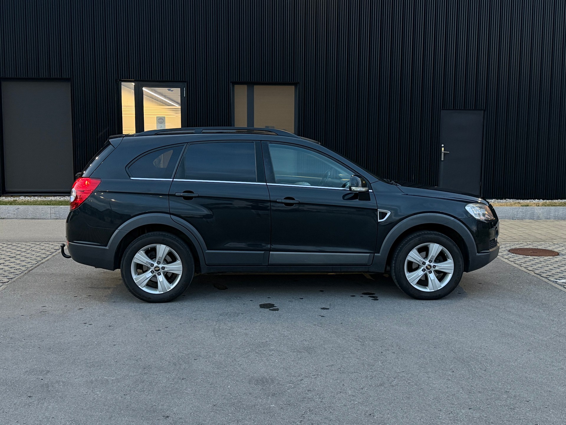 CHEVROLET Captiva 2.0 VCDi Sport 4WD Automatic-image-4