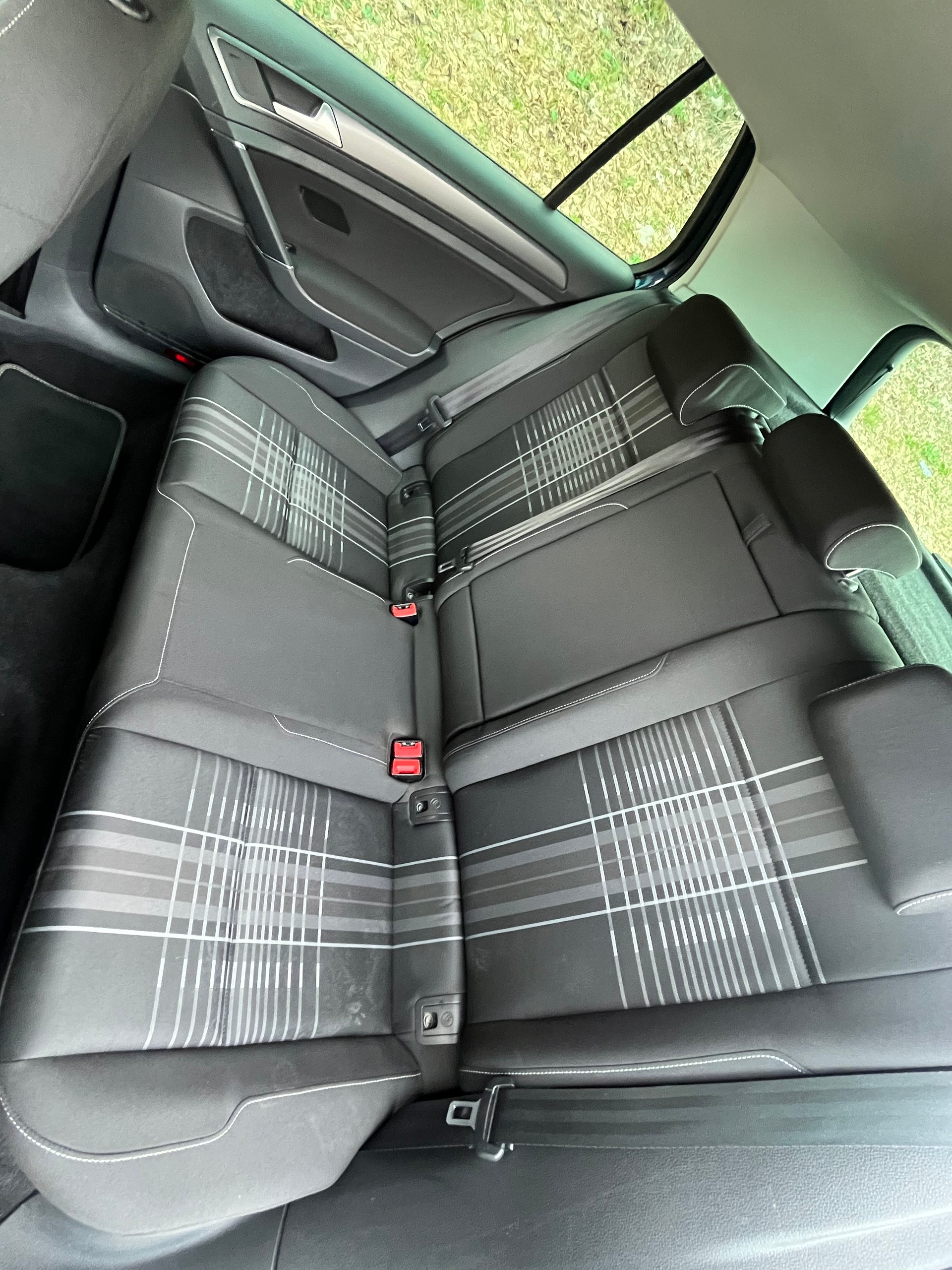 VW Golf 1.4 TSI Lounge DSG-image-8