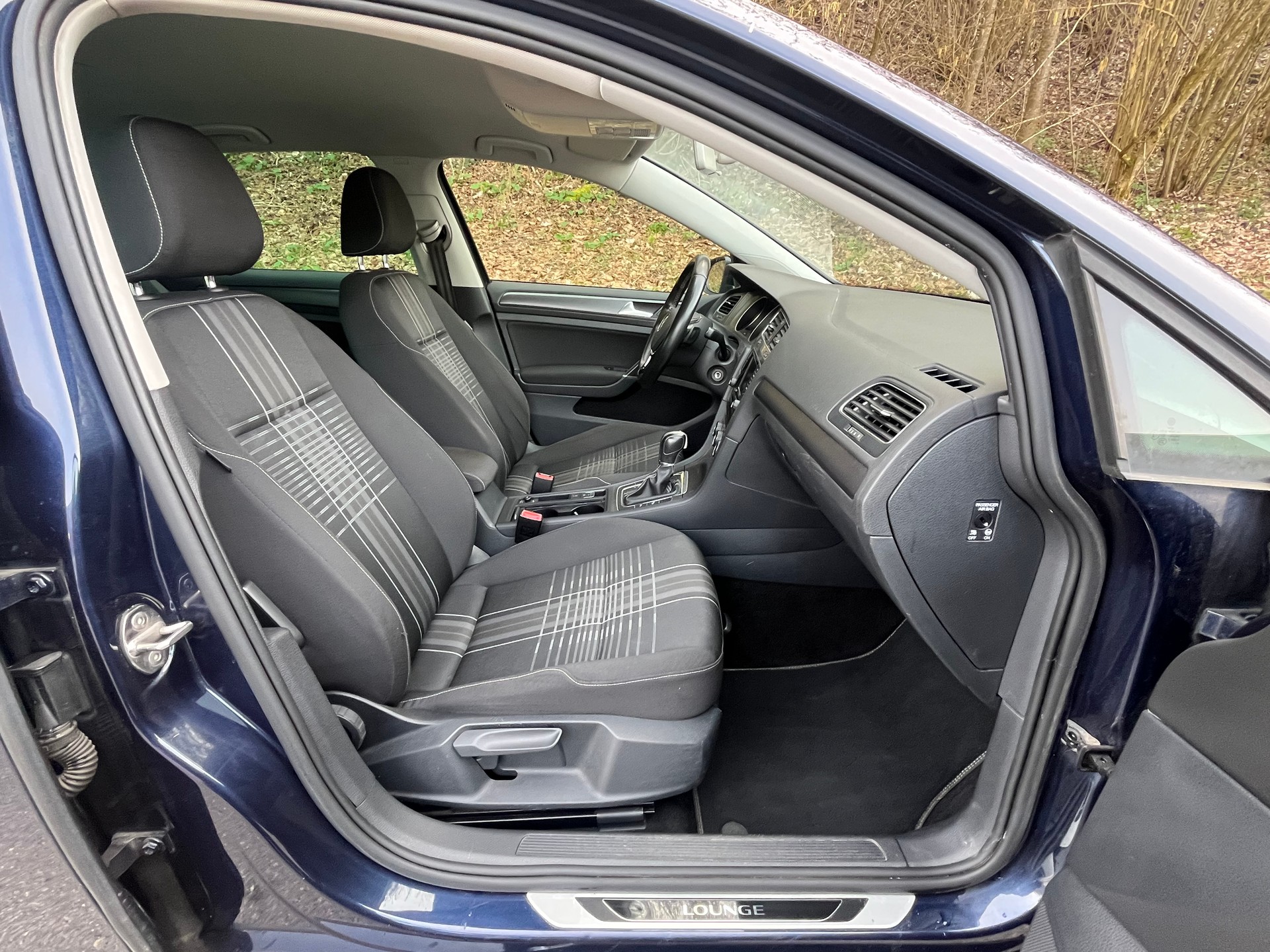 VW Golf 1.4 TSI Lounge DSG-image-7