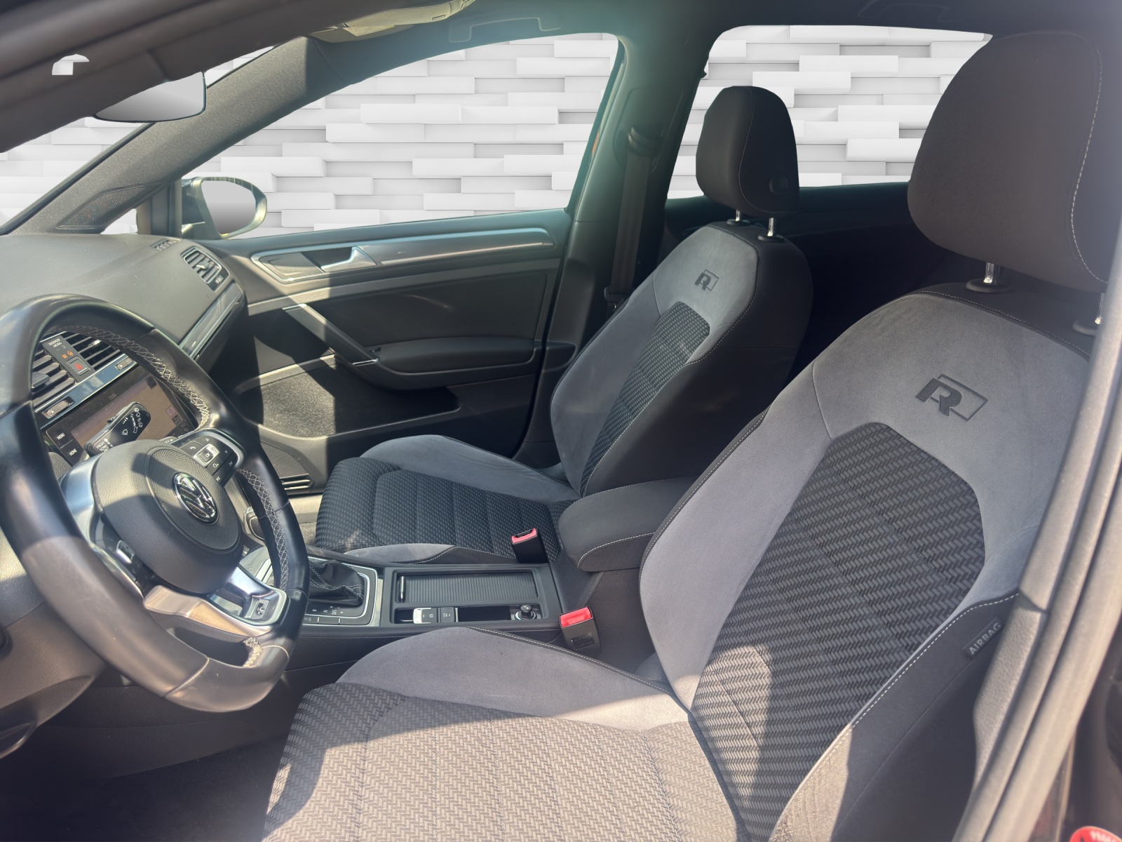 VW Golf 1.5 TSI EVO Highline DSG R-Line-image-9