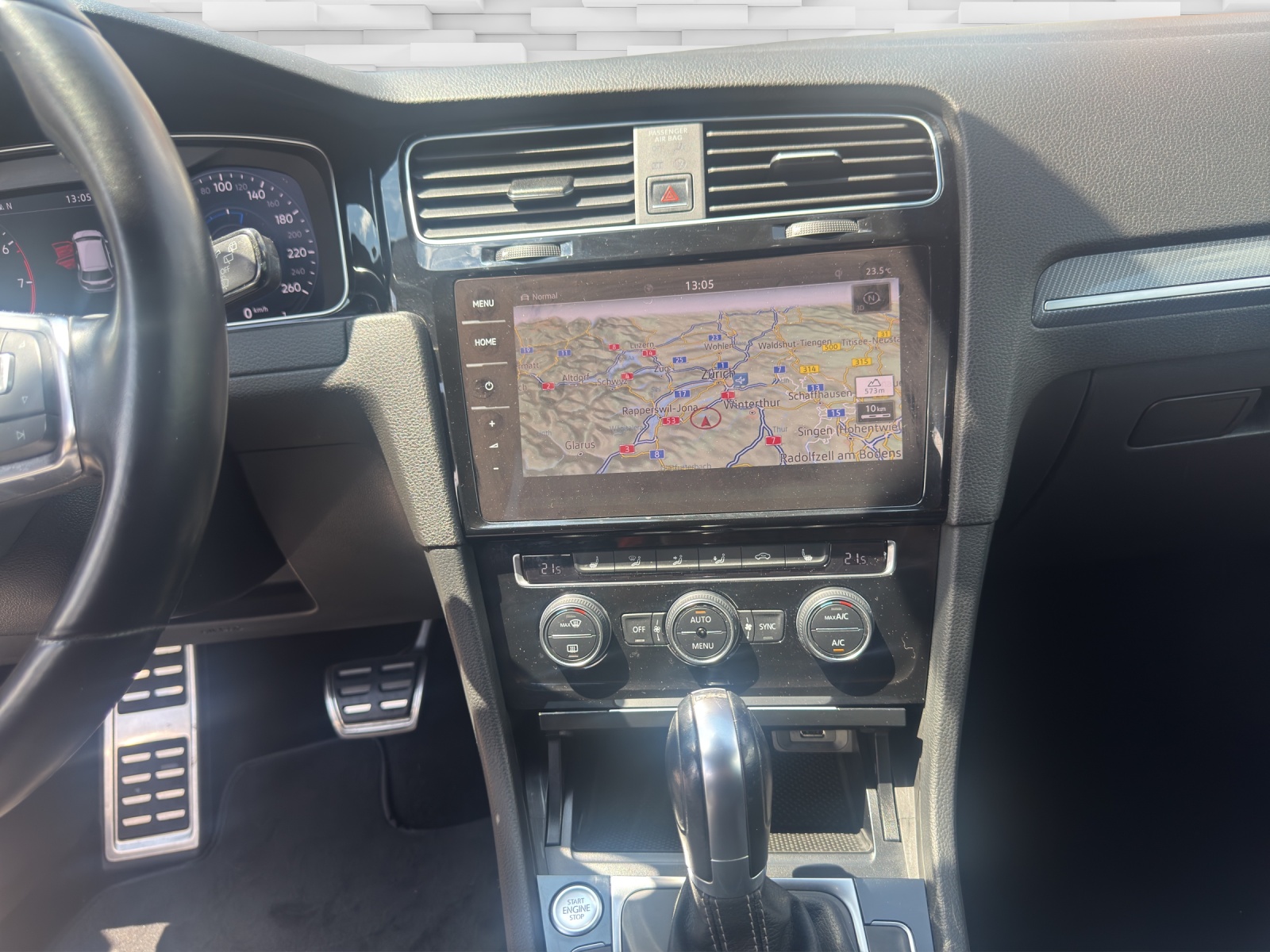 VW Golf 1.5 TSI EVO Highline DSG R-Line-image-12