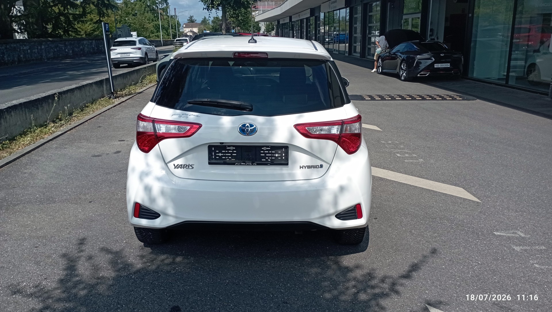 TOYOTA Yaris 1.5 VVT-i Hybrid Trend e-CVT-image-5