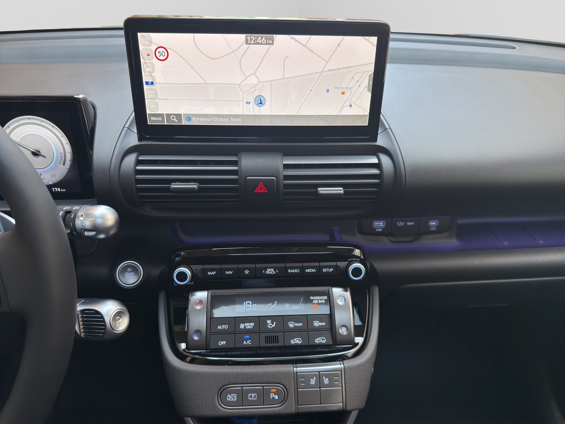 HYUNDAI Inster 49kWh Vertex-image-13