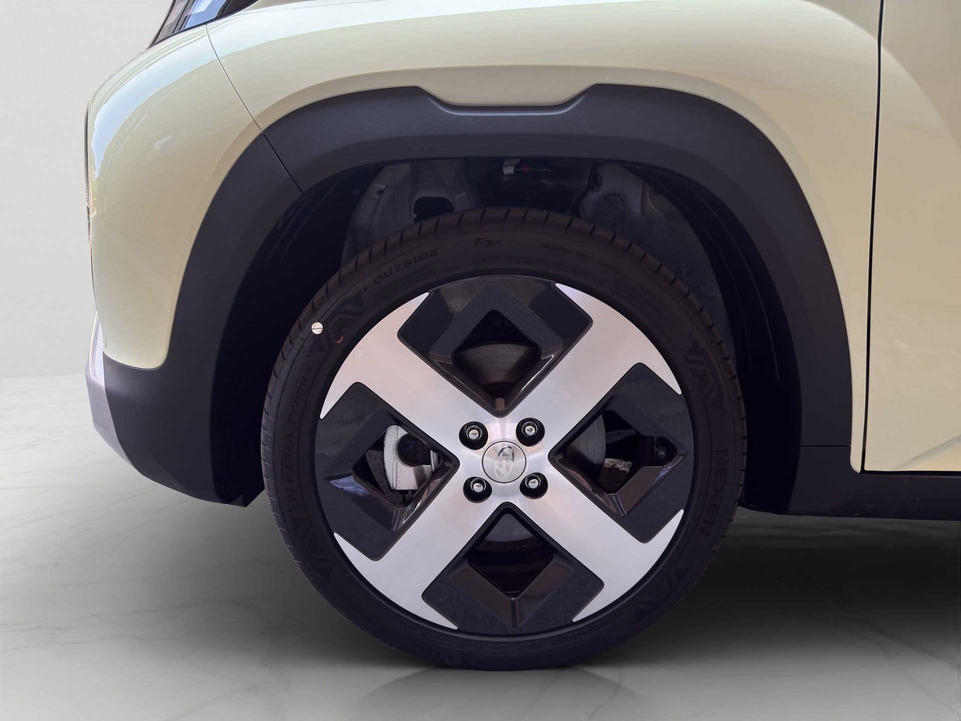 HYUNDAI Inster 49kWh Vertex-image-17