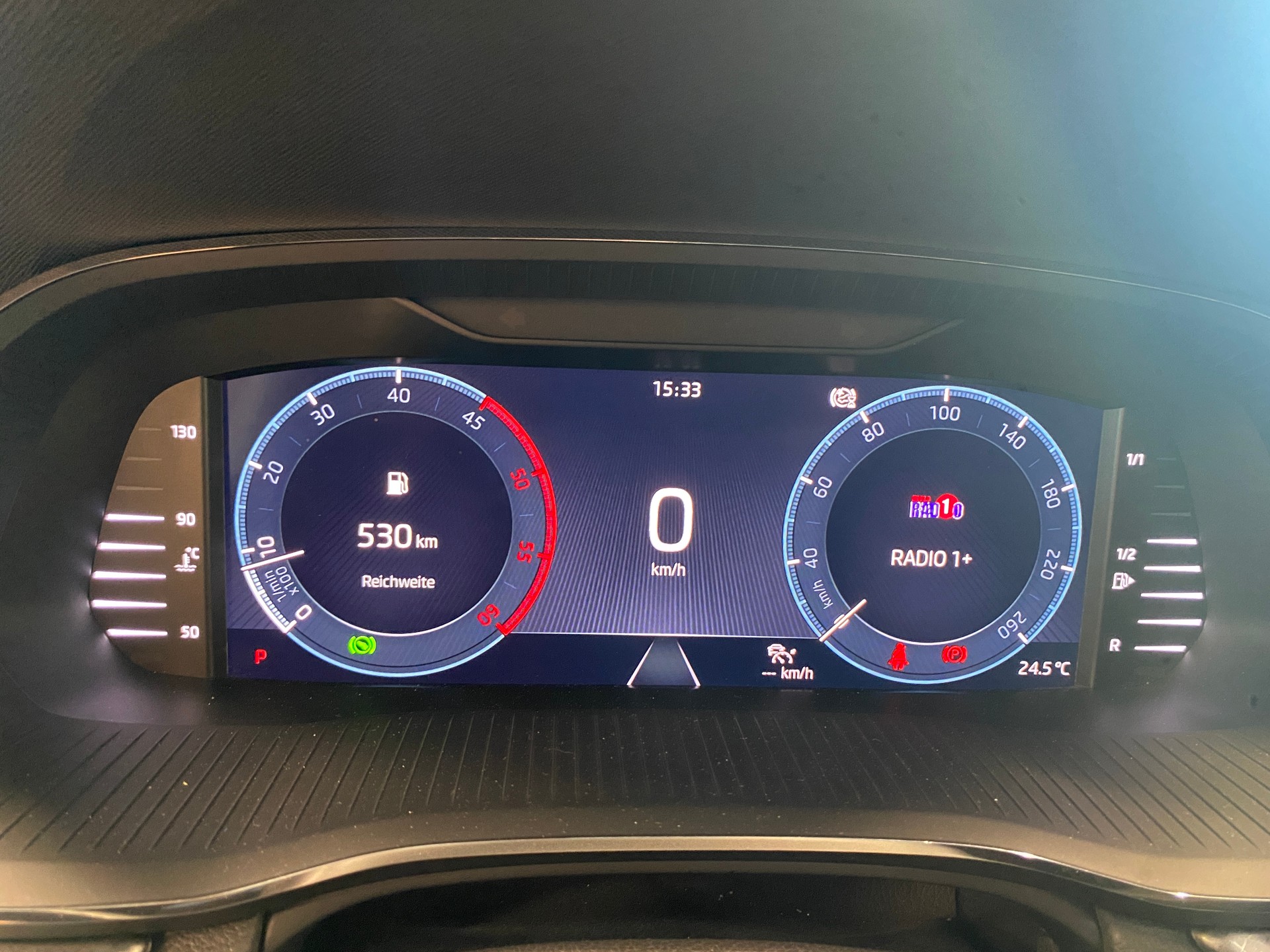 SKODA Octavia Combi 2.0 TDI DSG Ambition 4x4-image-13