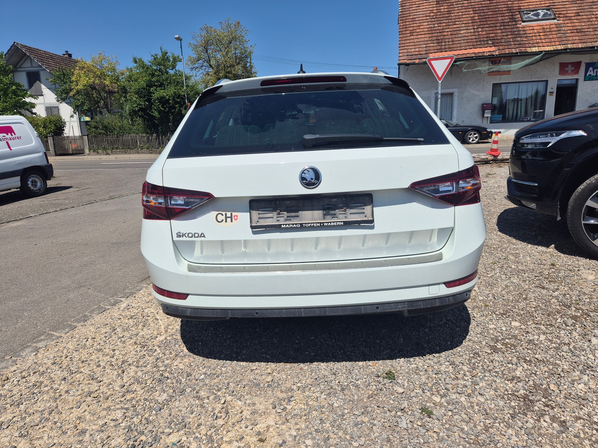 SKODA Super B 4x4 schalter 2016 Top Zustand-image-5