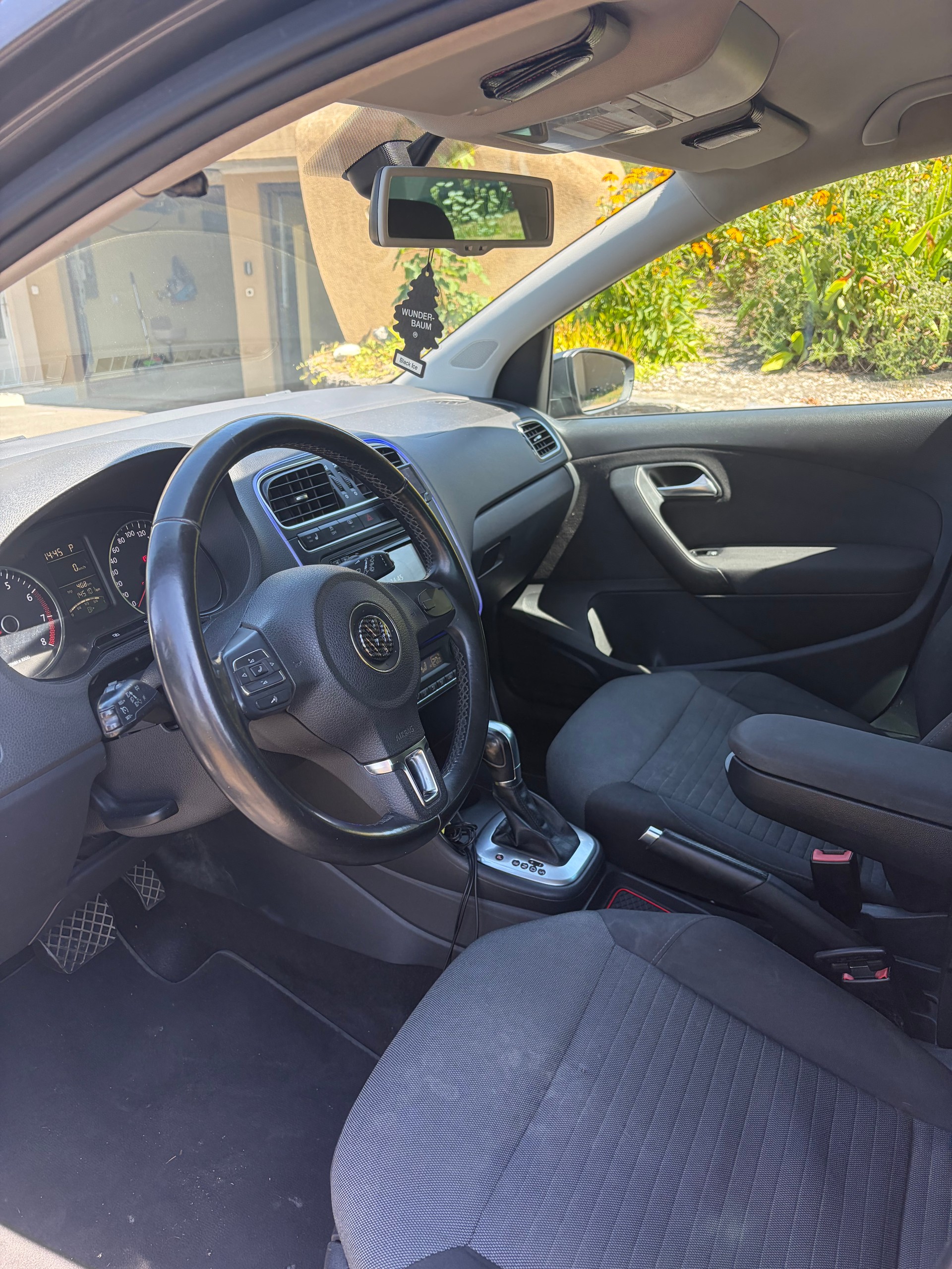VW VW Polo 1.2TSI-image-3