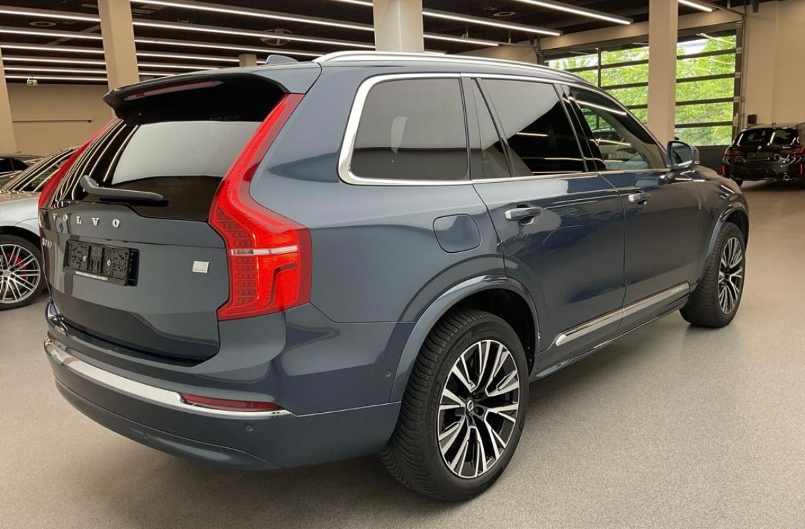 VOLVO XC90 T8 eAWD PluginHybrid Ultimate Bright 7P Geartronic-image-1