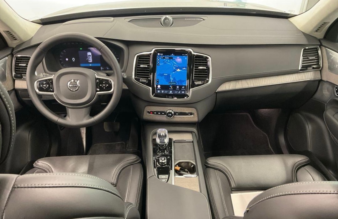 VOLVO XC90 T8 eAWD PluginHybrid Ultimate Bright 7P Geartronic-image-3